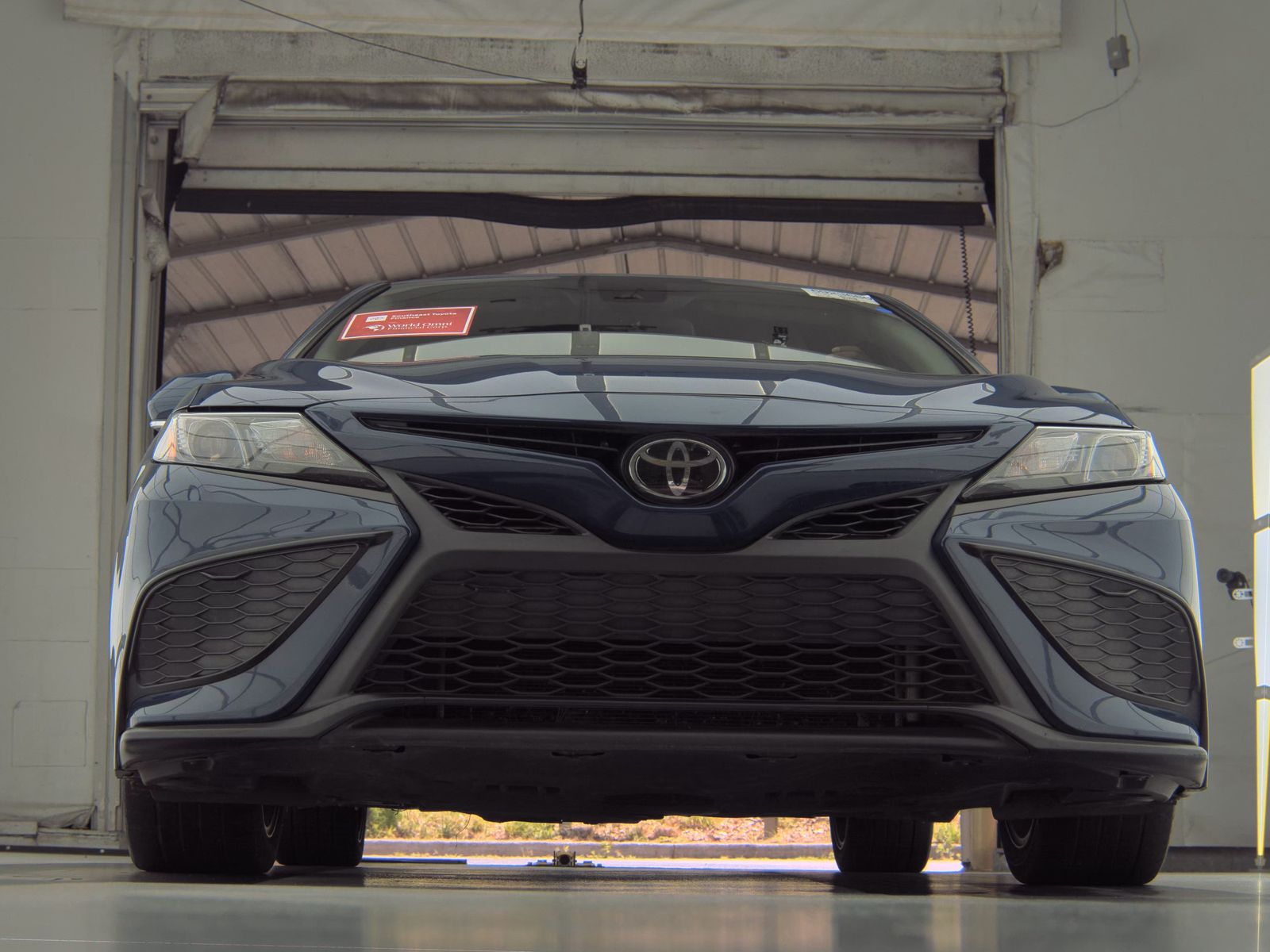 TOYOTA CAMRY - 4