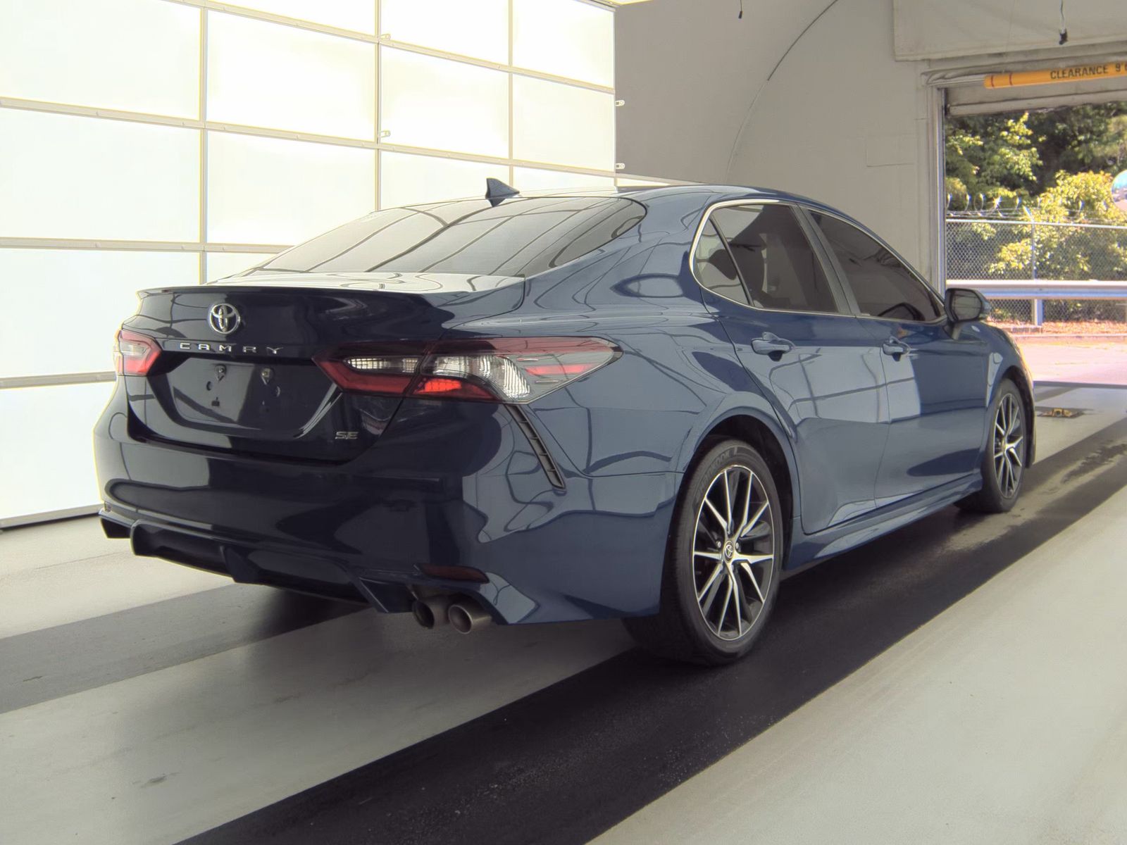 TOYOTA CAMRY - 6