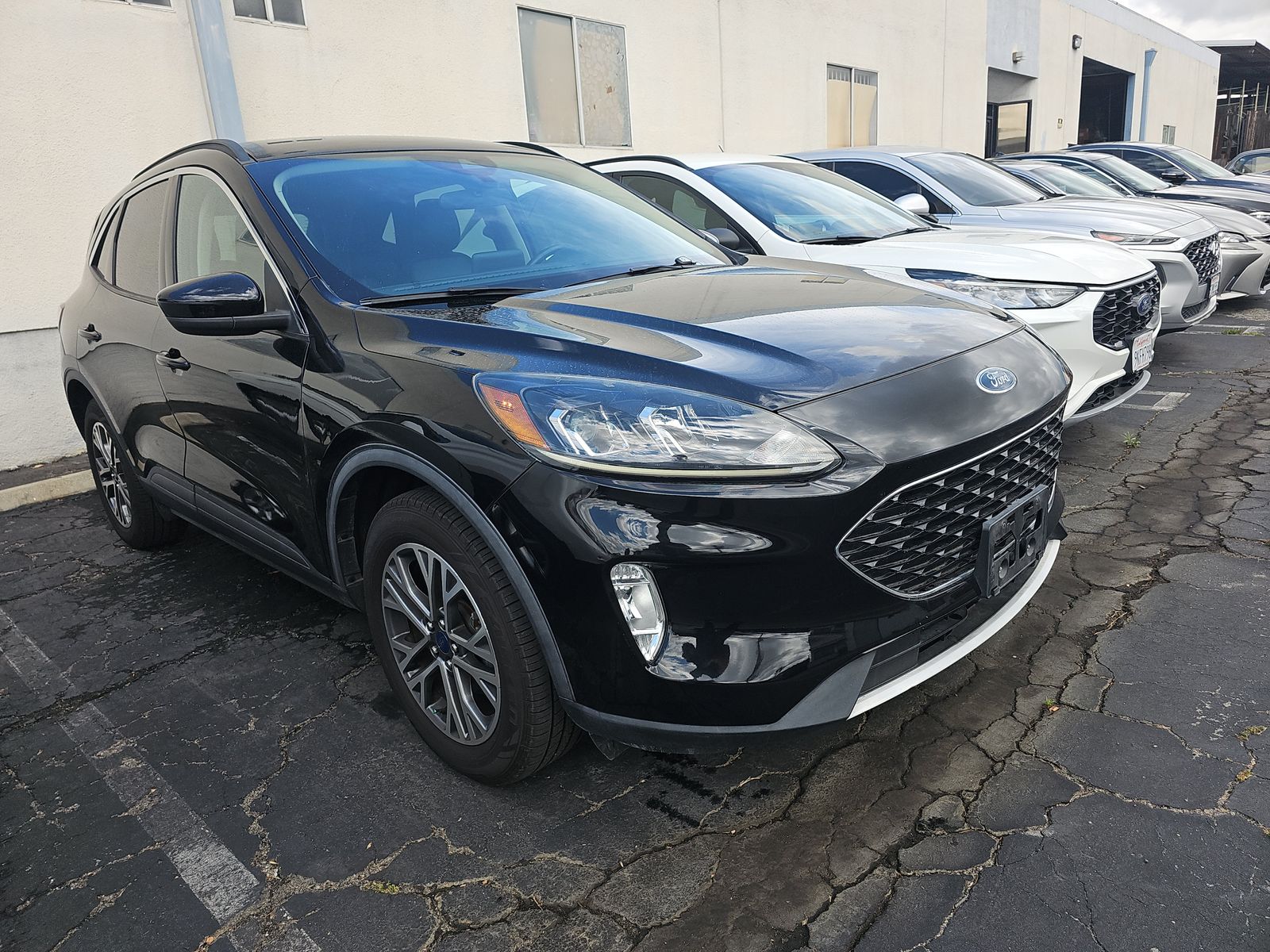 FORD ESCAPE - 4