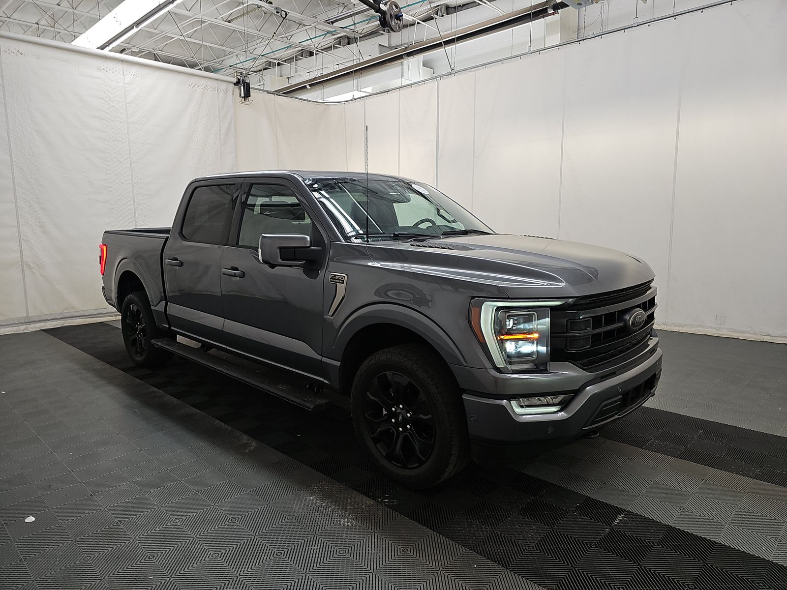 FORD F-150 - 4