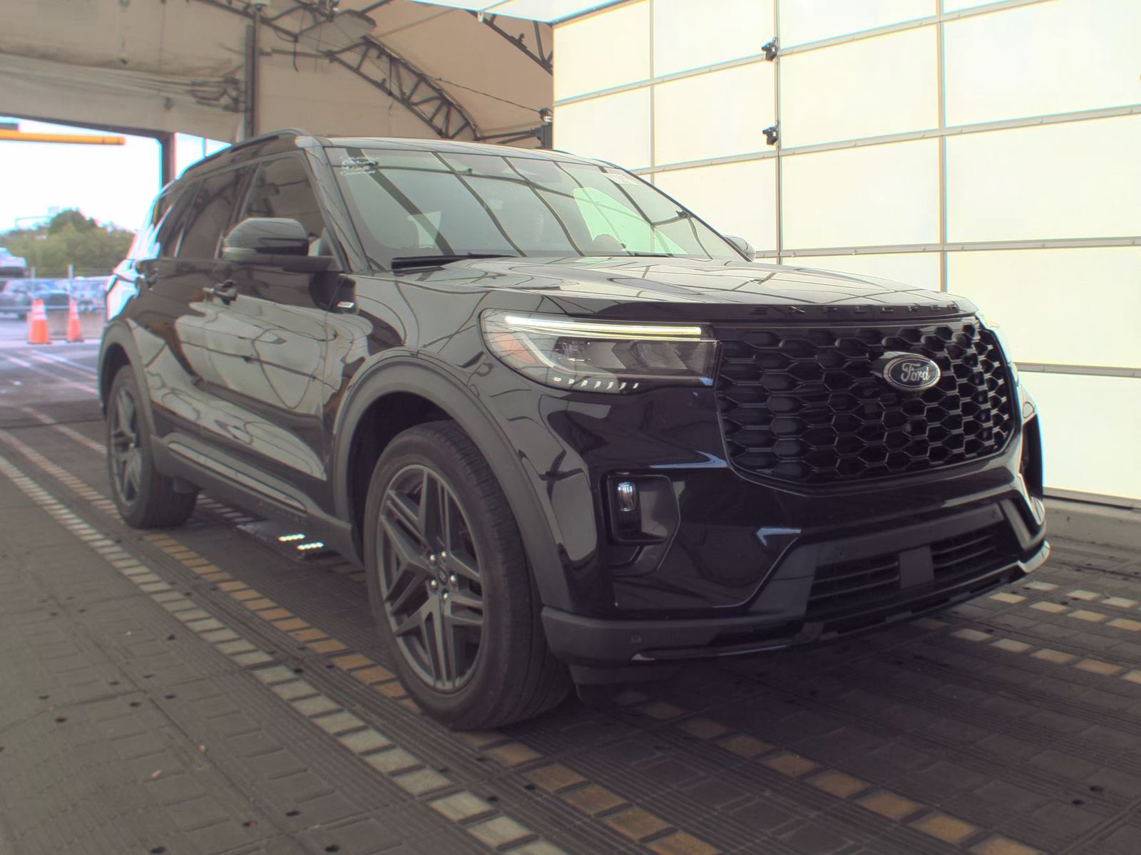 FORD EXPLORER - 5