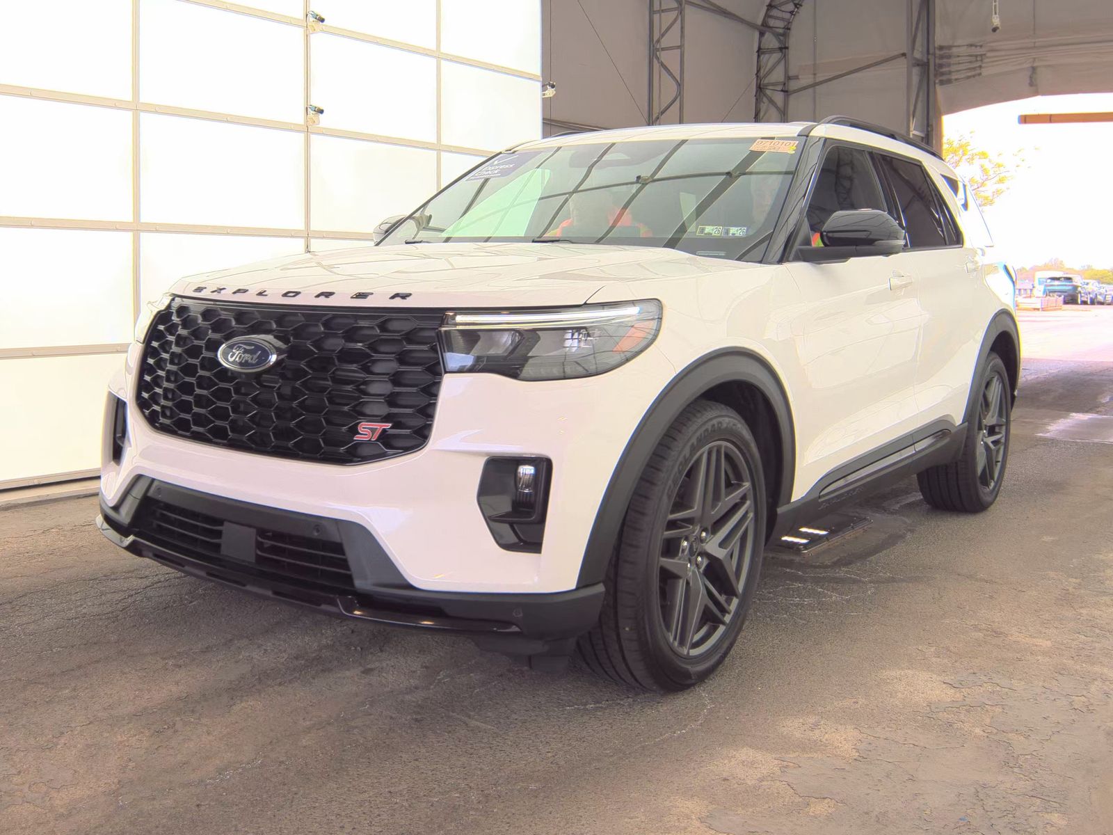 FORD EXPLORER - 1