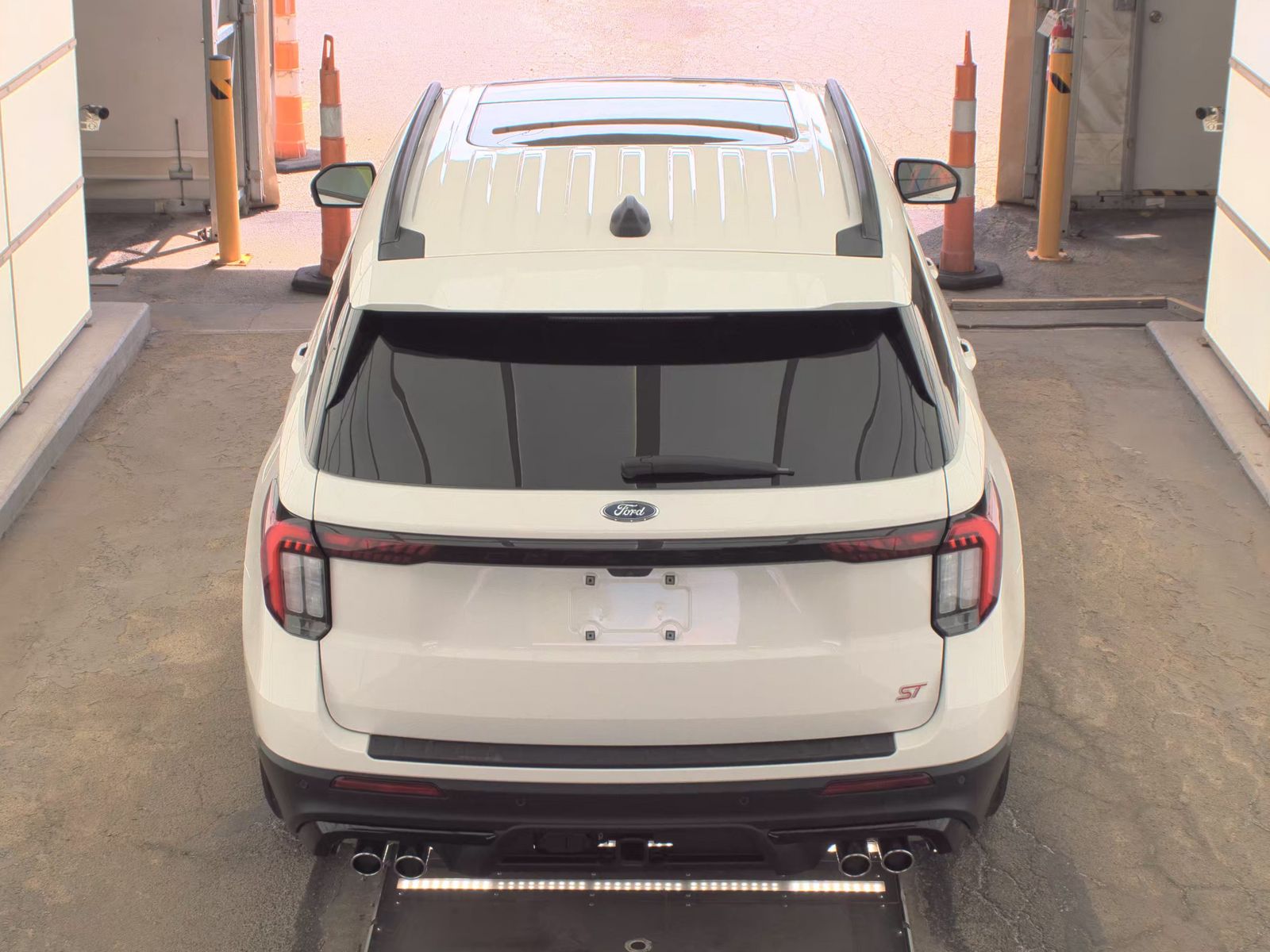 FORD EXPLORER - 7