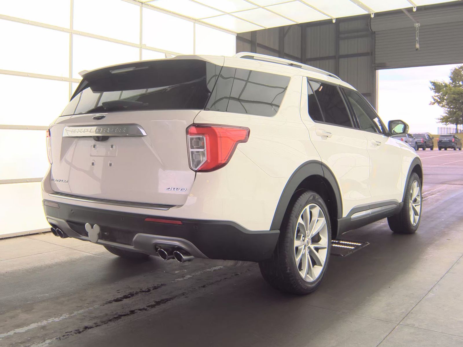 FORD EXPLORER - 6