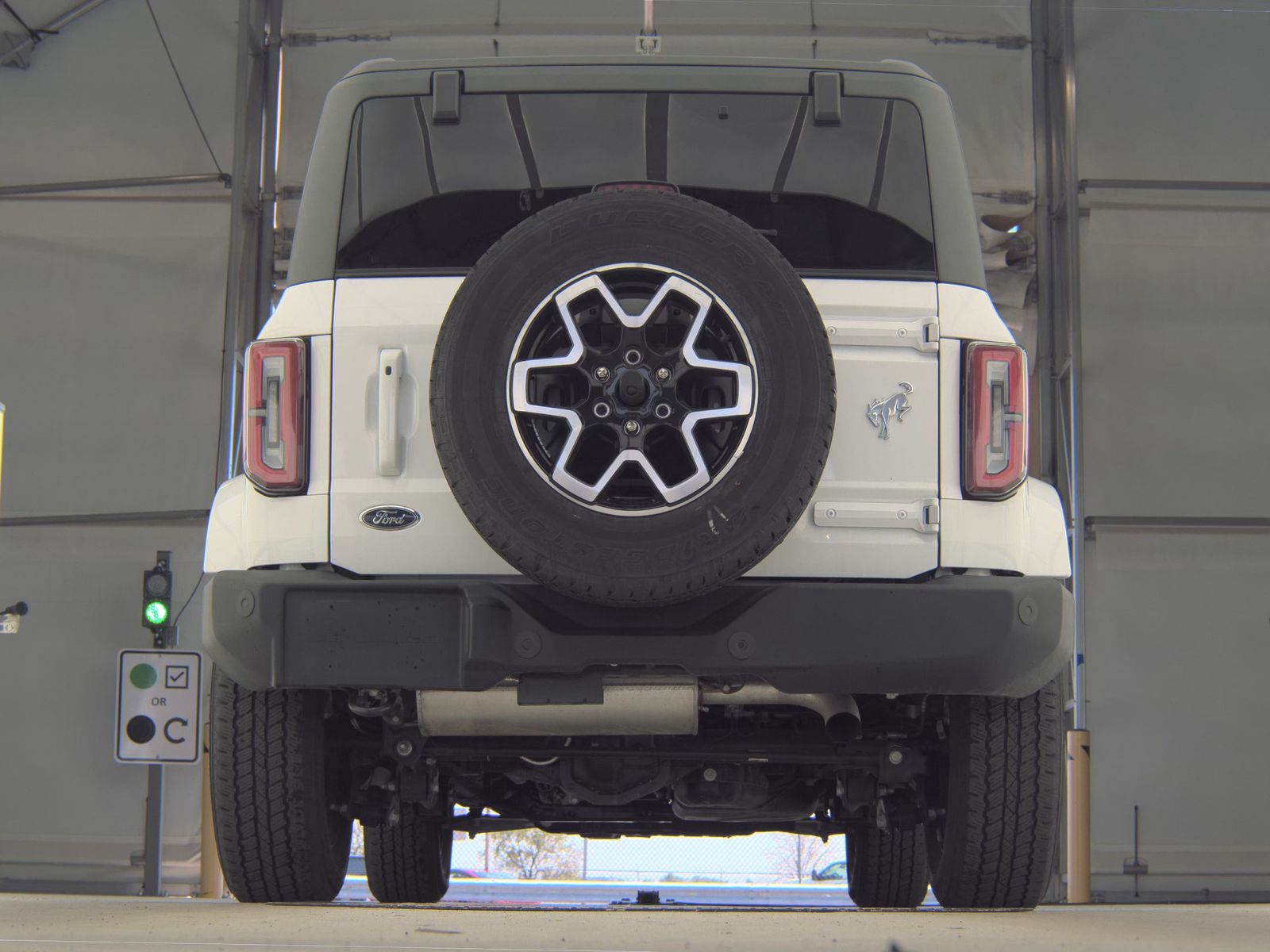 FORD BRONCO - 8