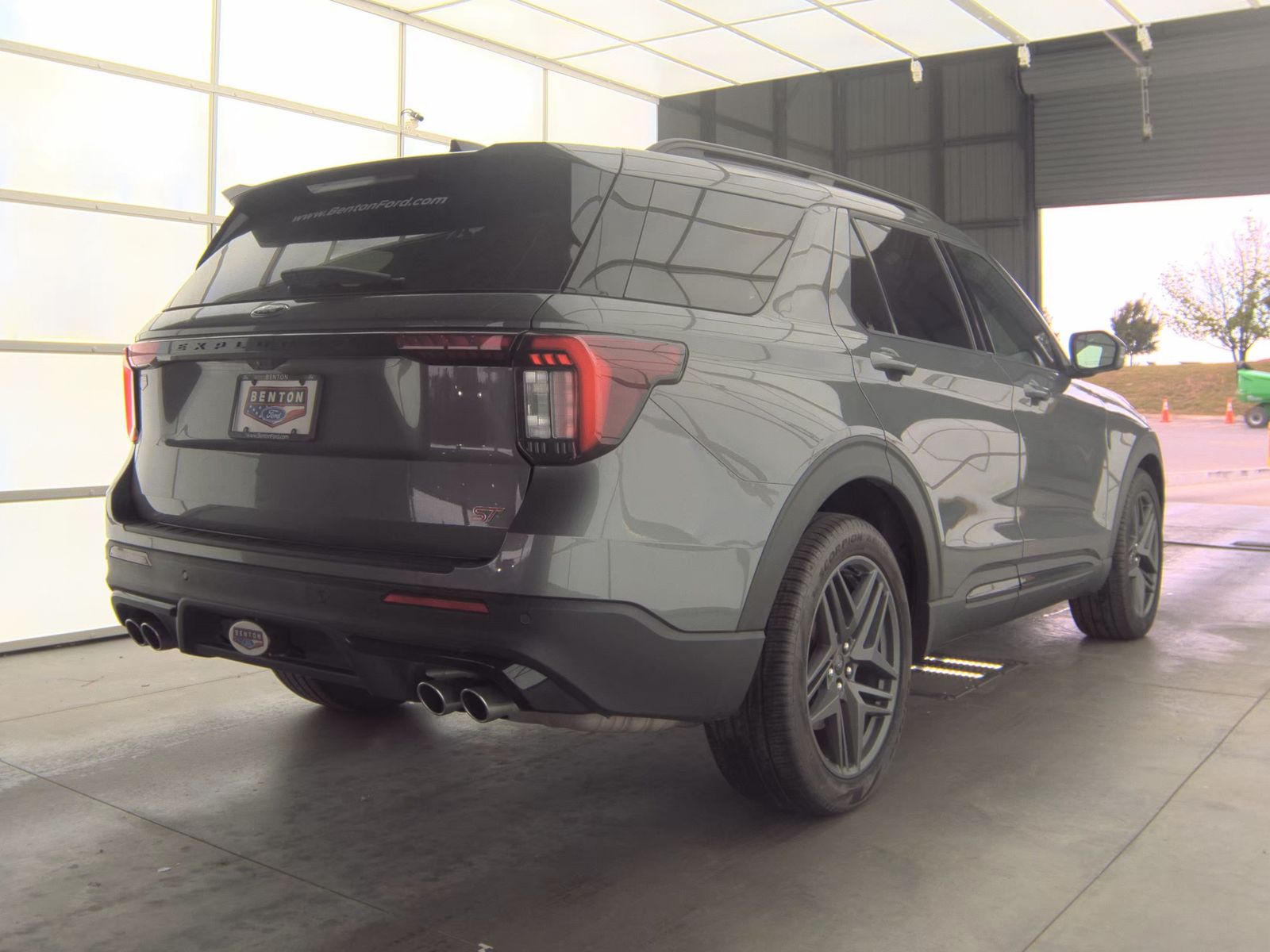FORD EXPLORER - 6