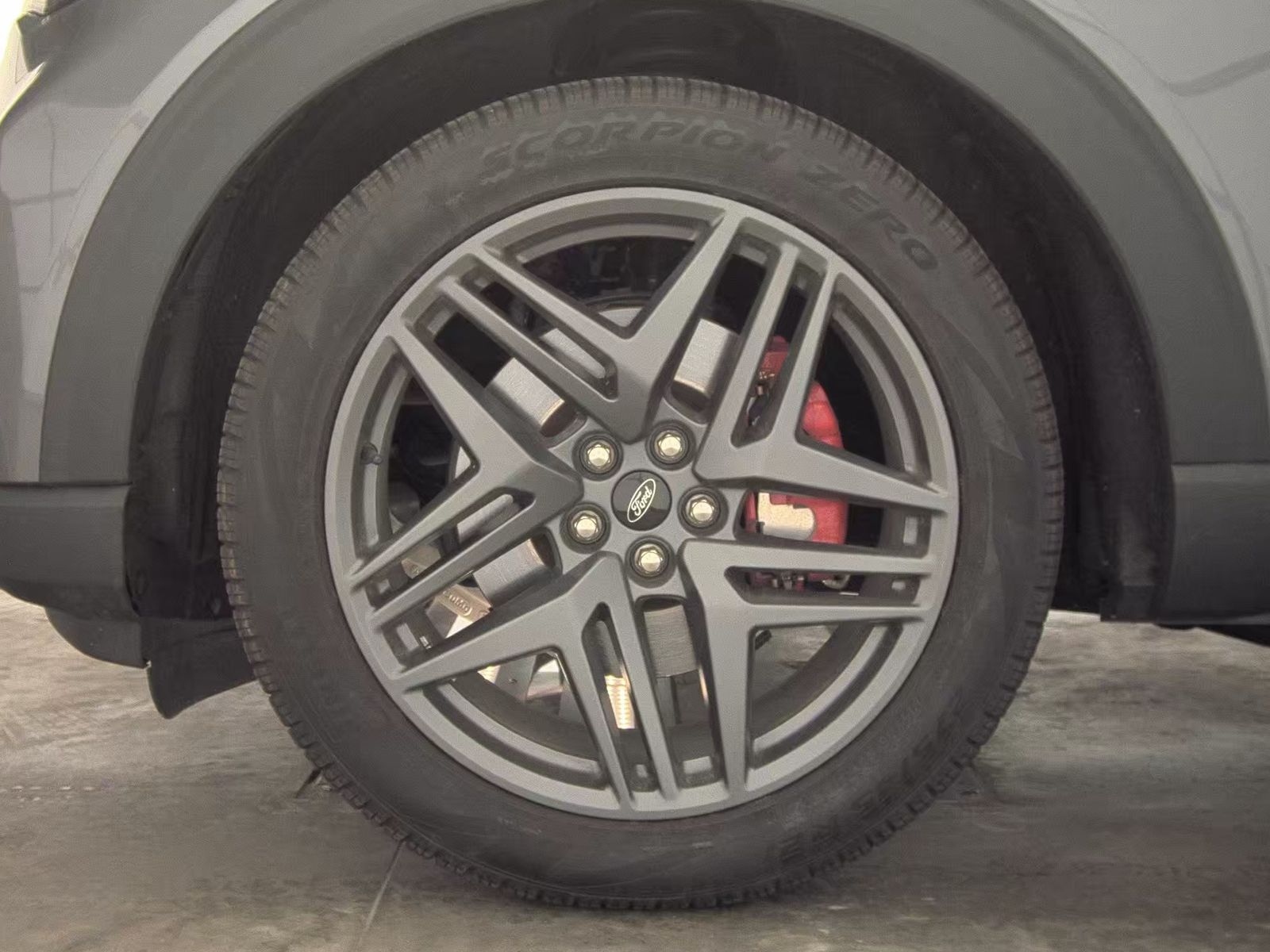 FORD EXPLORER - 10