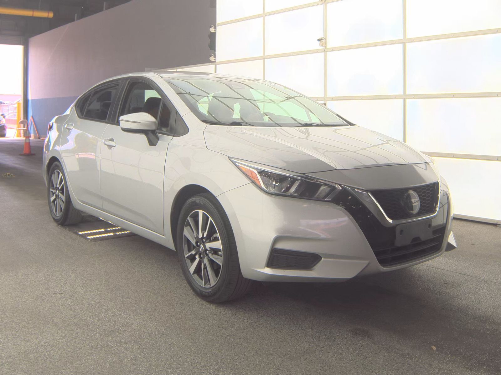 NISSAN VERSA - 5