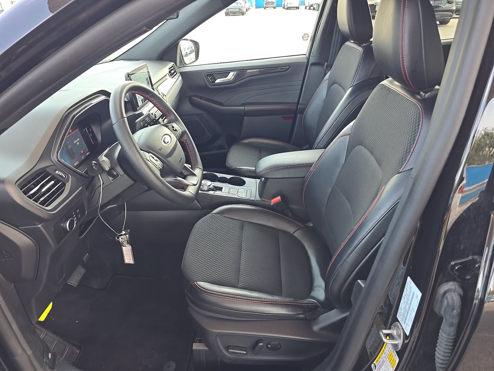 FORD ESCAPE - 8