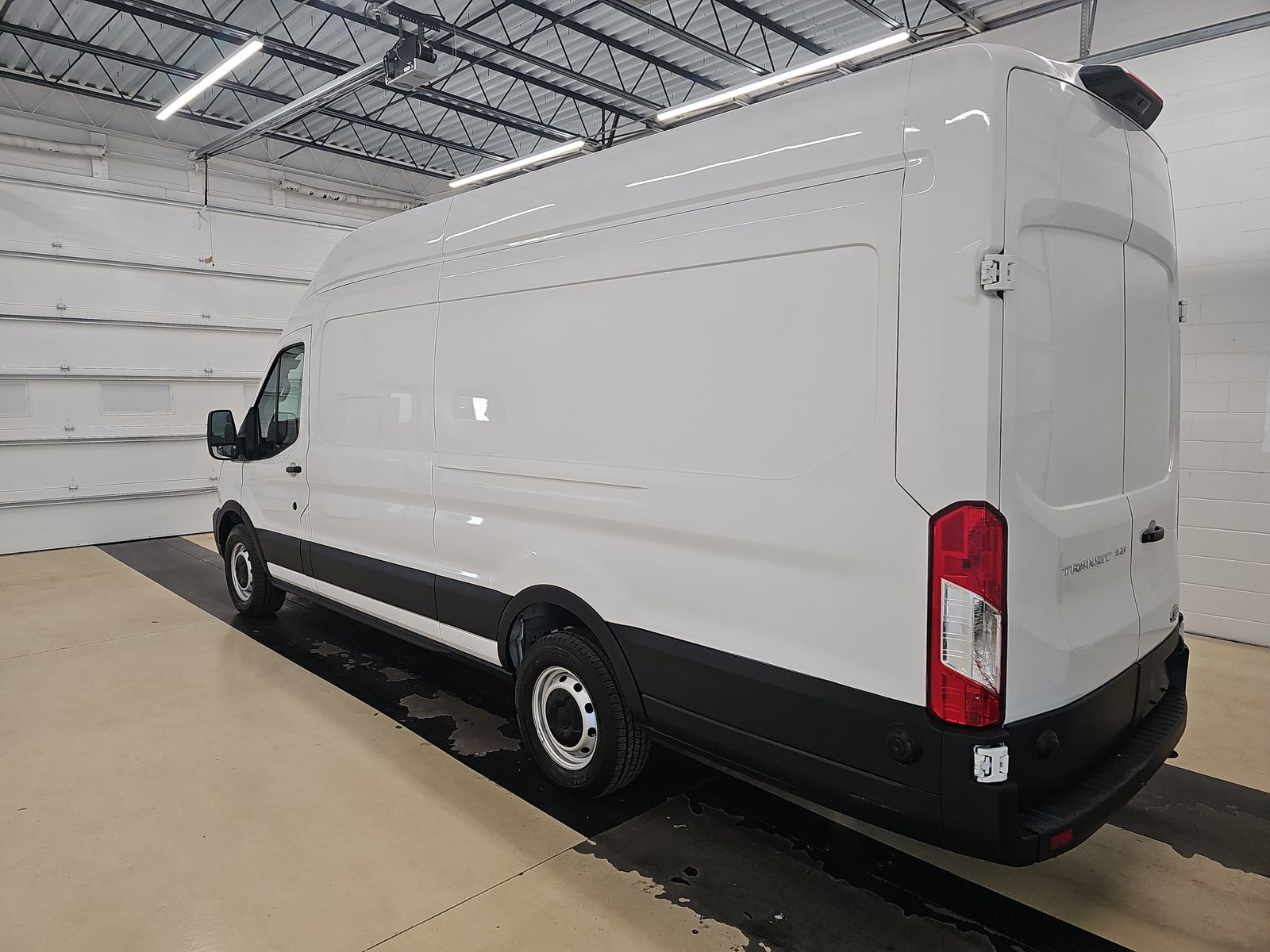 FORD TRANSIT 350 - 7