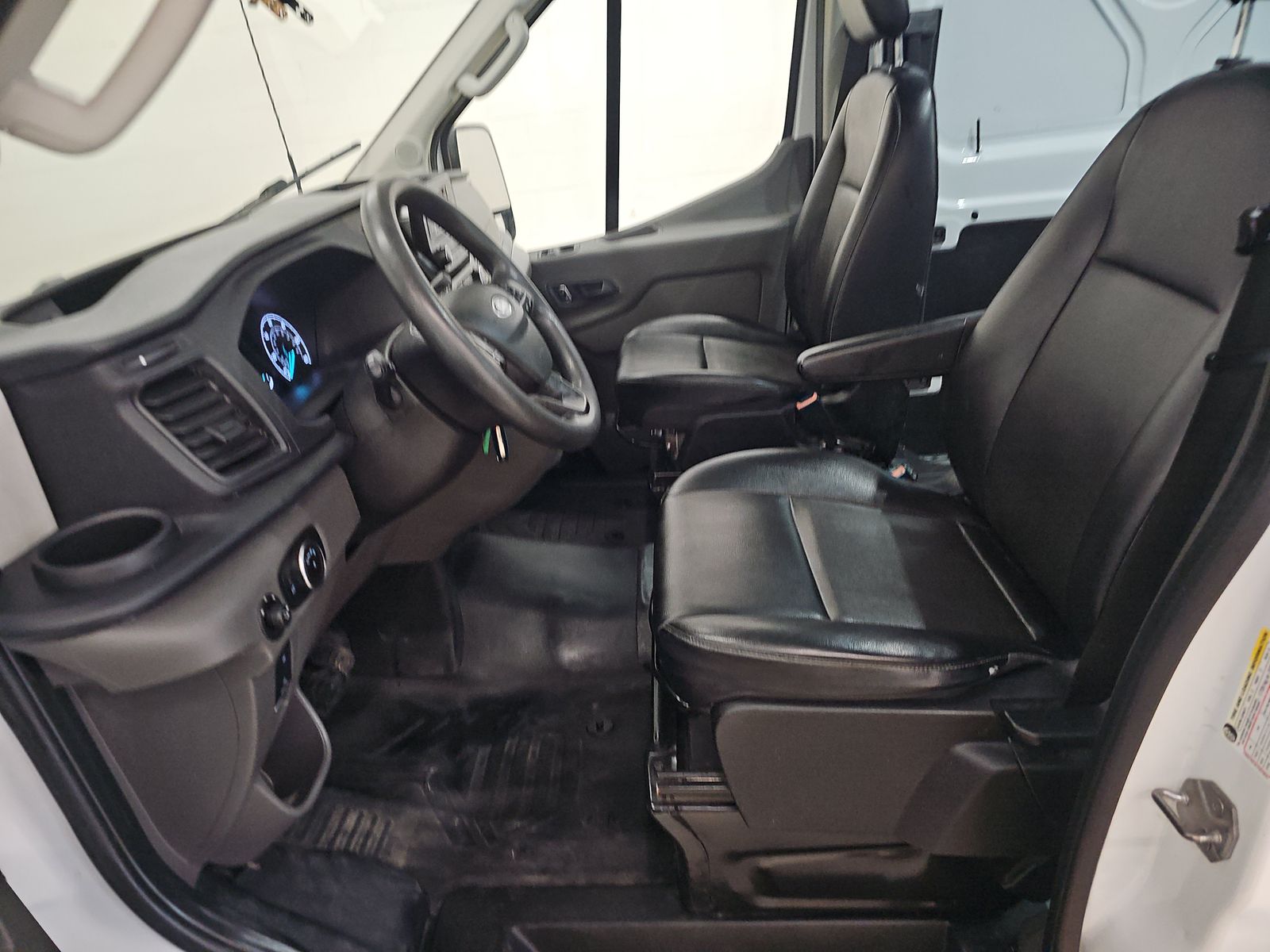 FORD TRANSIT 350 - 8