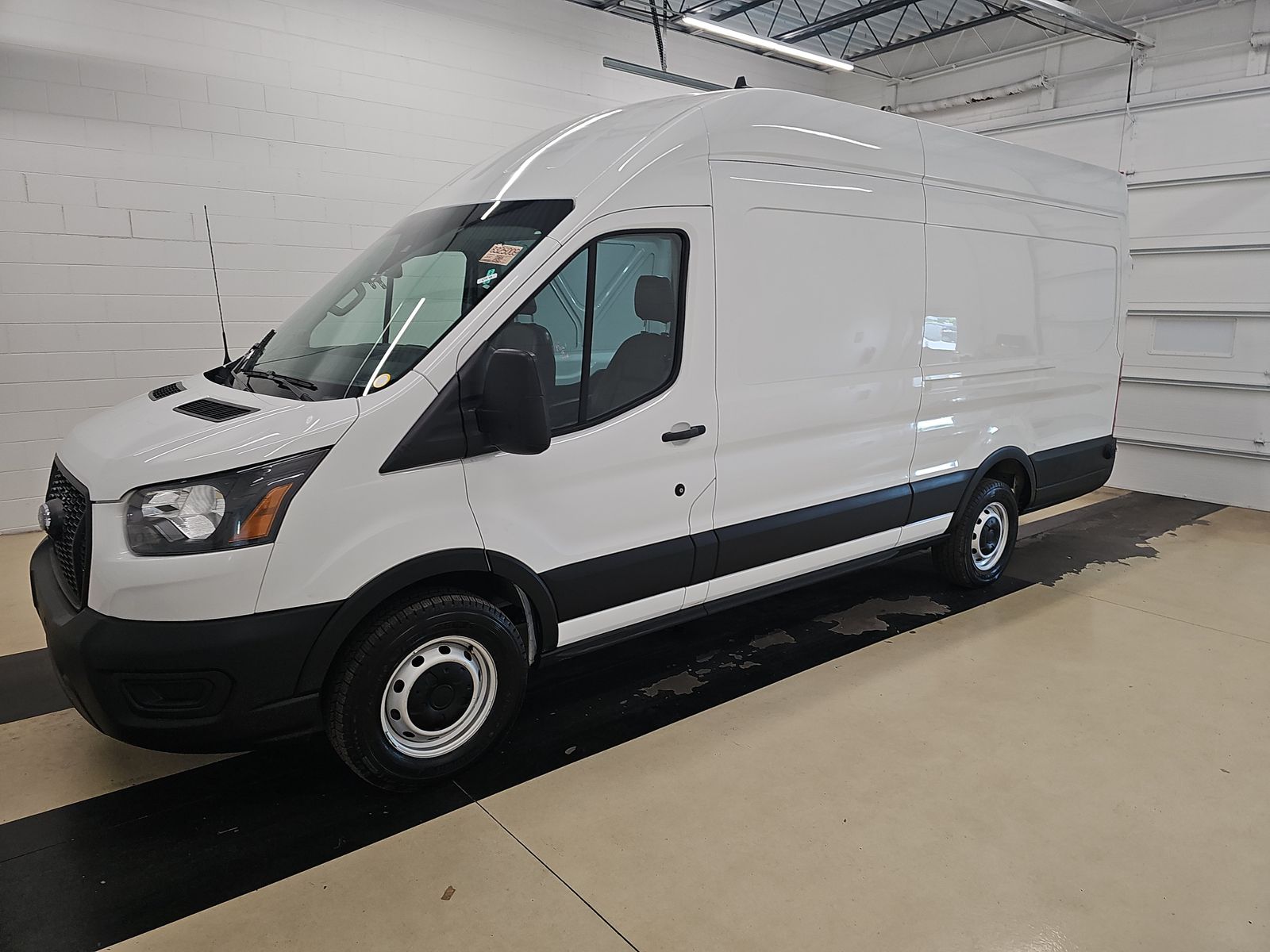 FORD TRANSIT 350 - 1