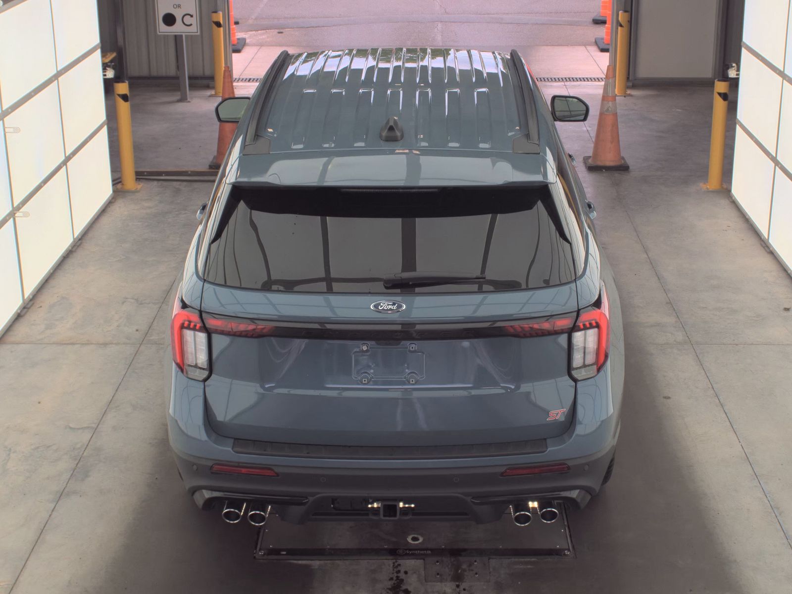FORD EXPLORER - 7