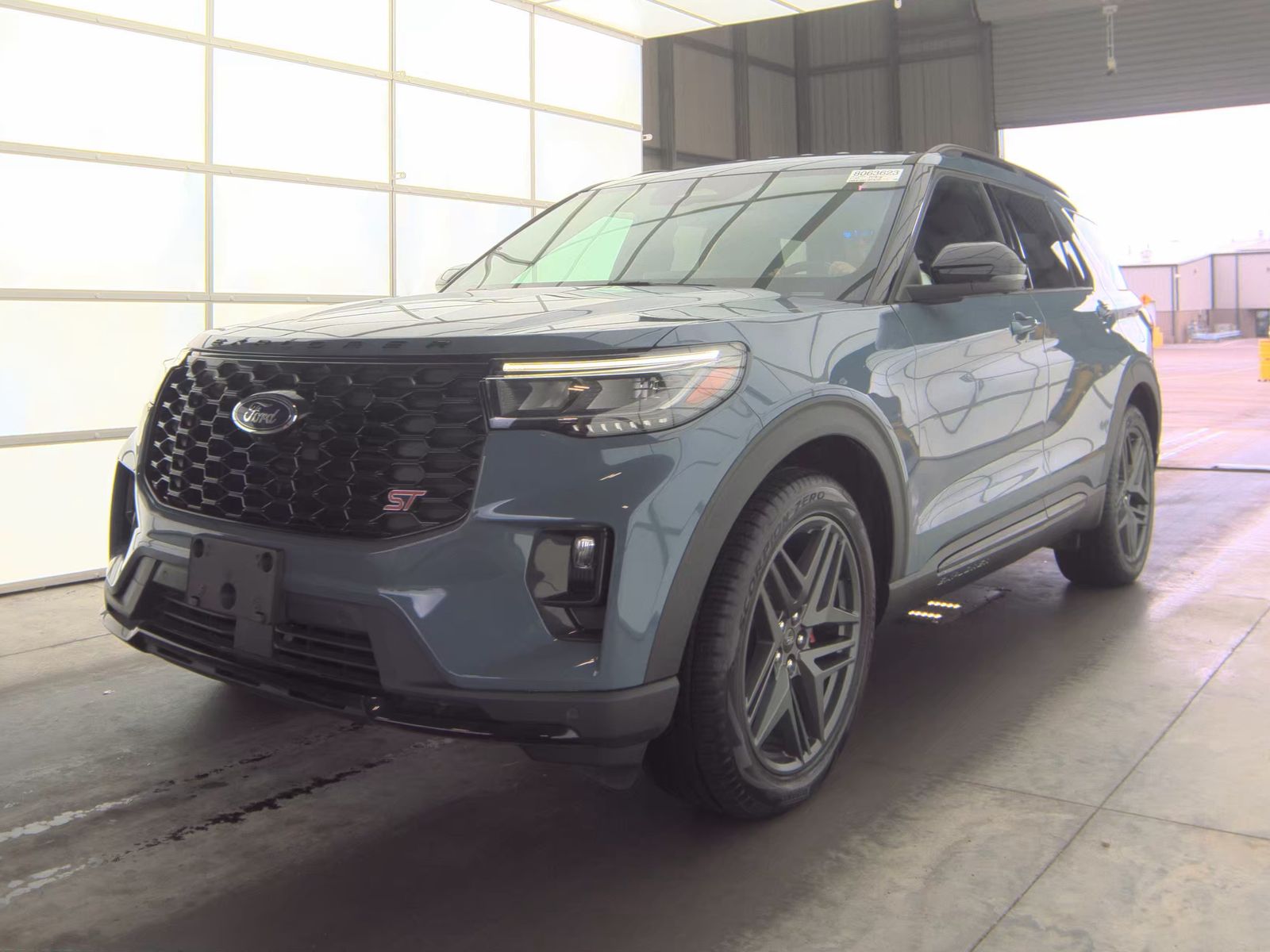 FORD EXPLORER - 1