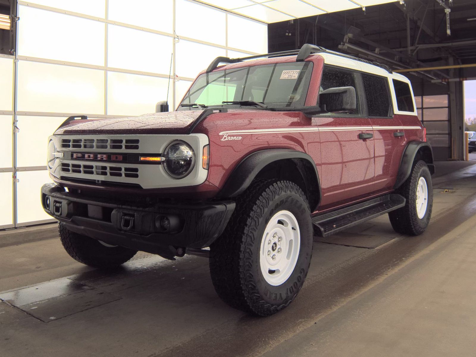 FORD BRONCO - 1