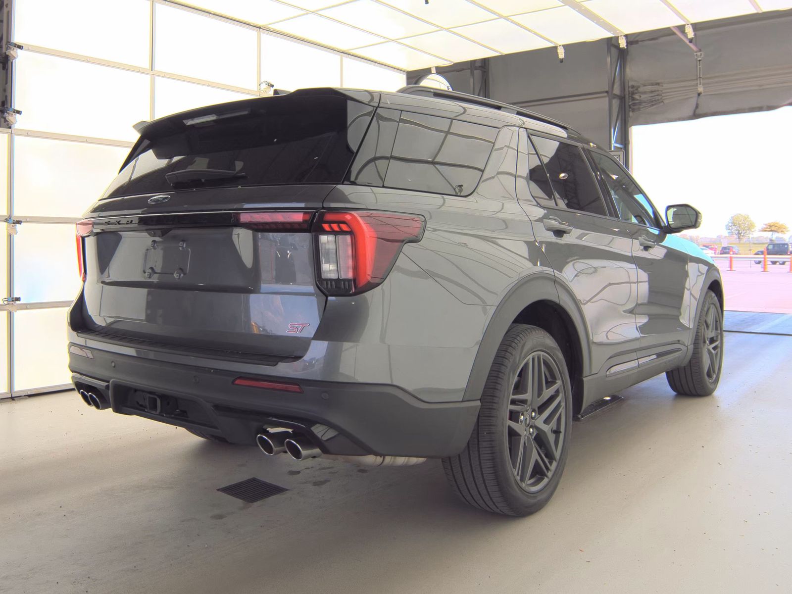 FORD EXPLORER - 6