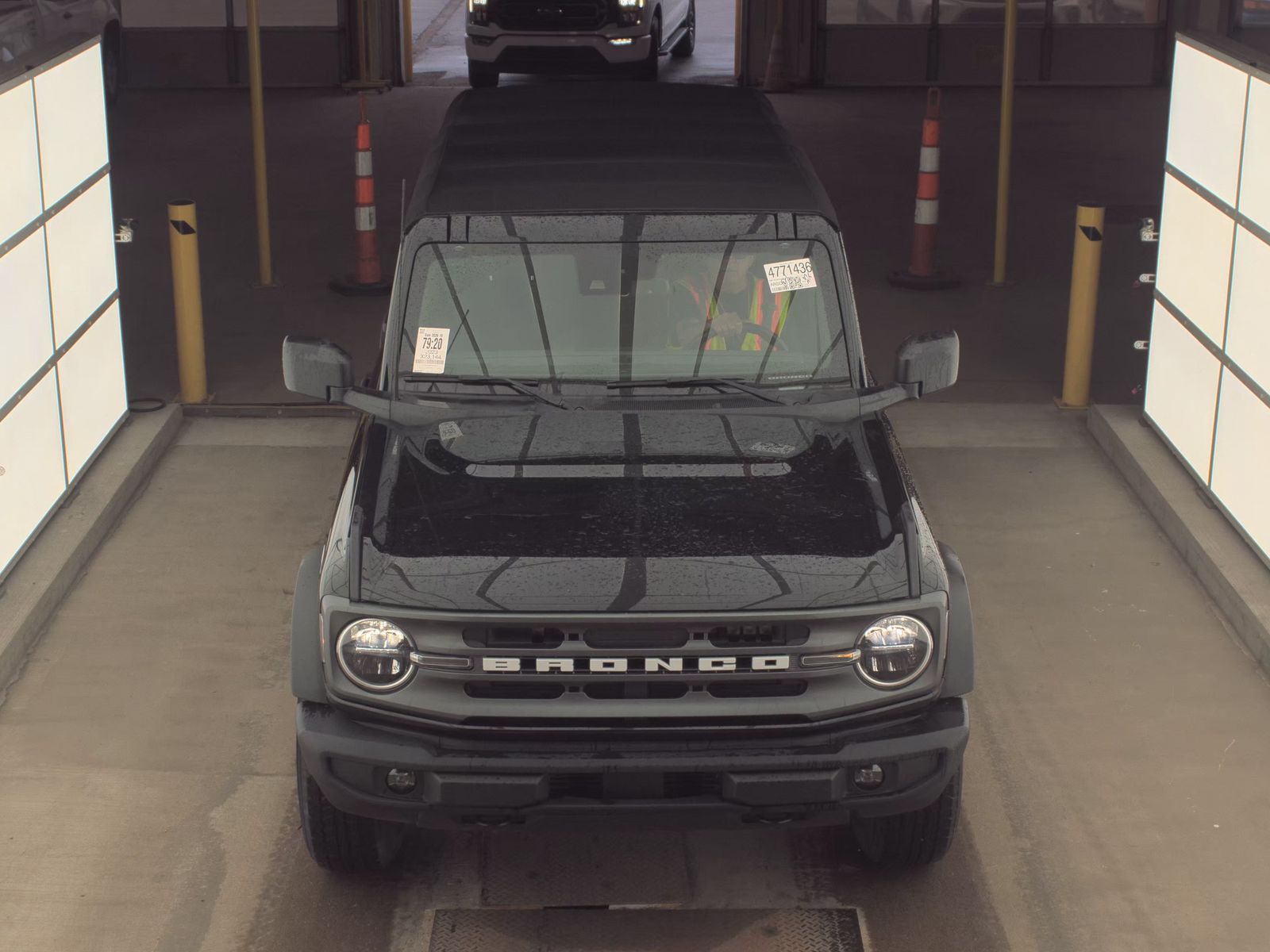 FORD BRONCO - 3