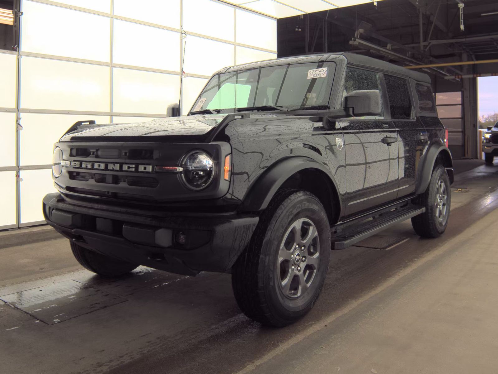 FORD BRONCO - 1