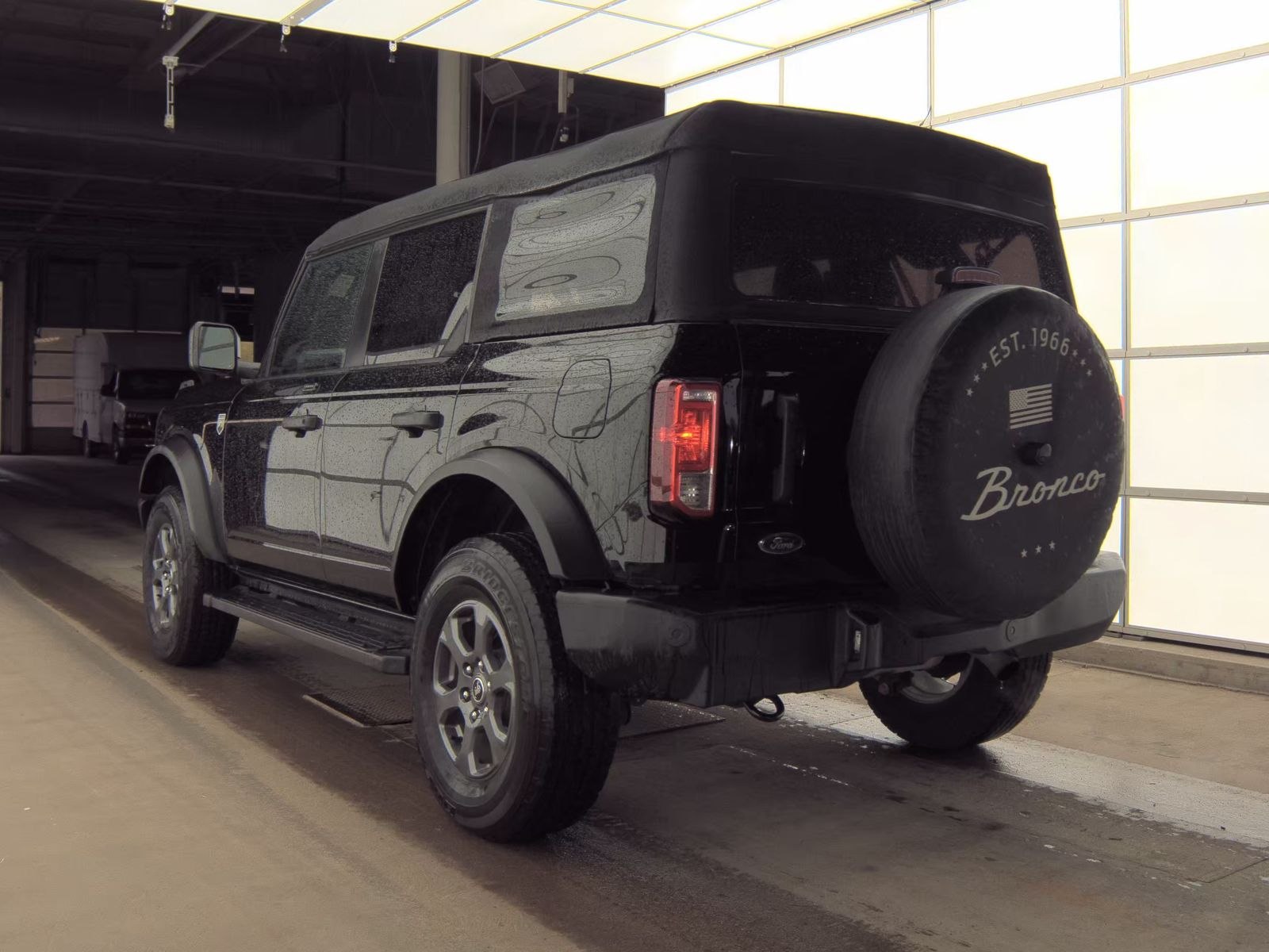 FORD BRONCO - 9