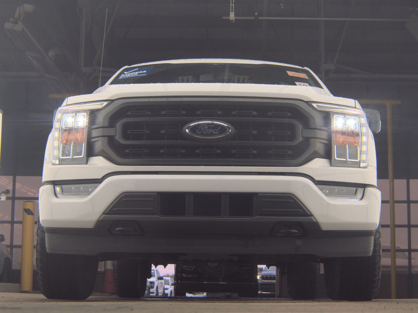 FORD F-150 - 4