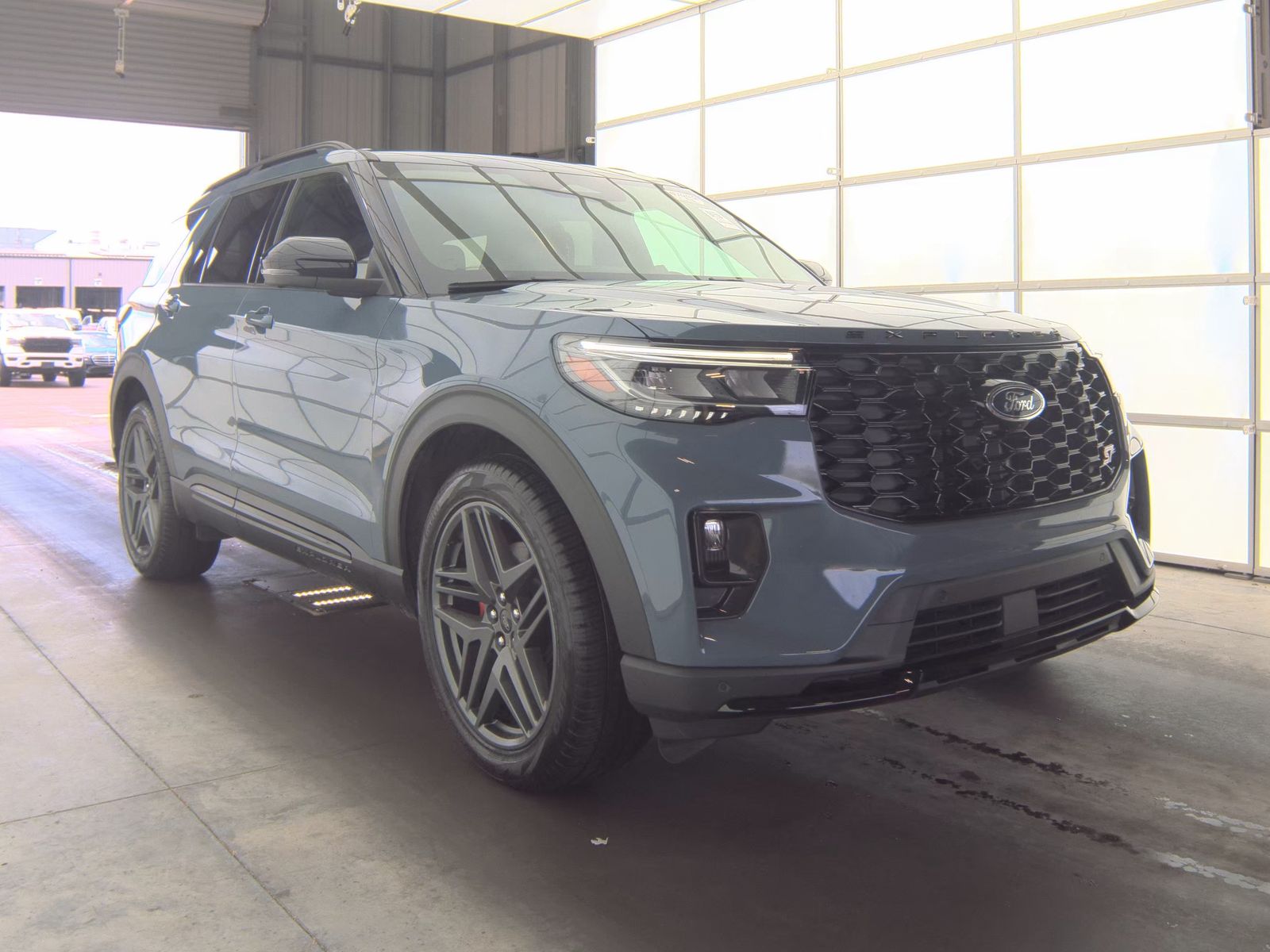 FORD EXPLORER - 5