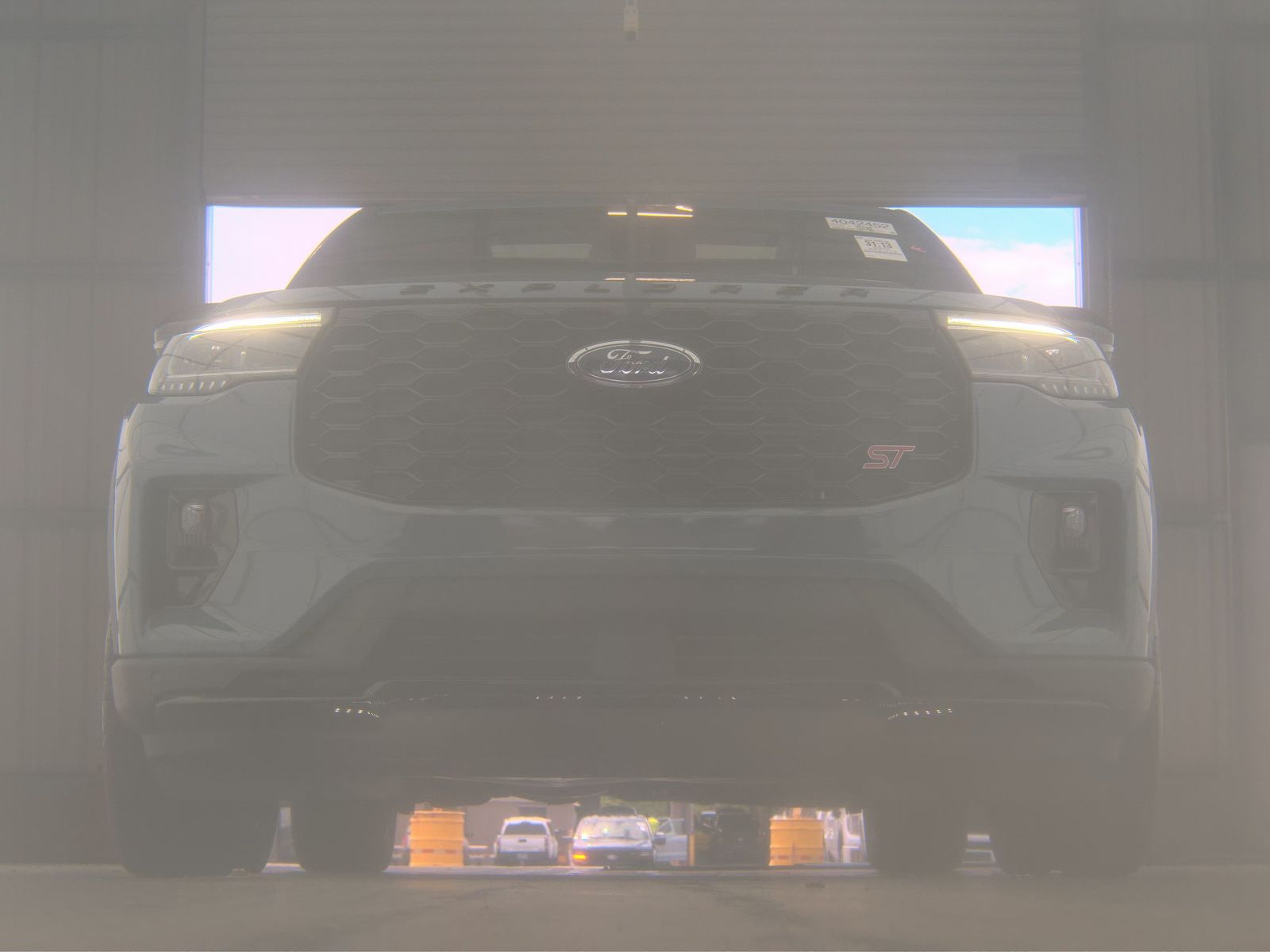 FORD EXPLORER - 4