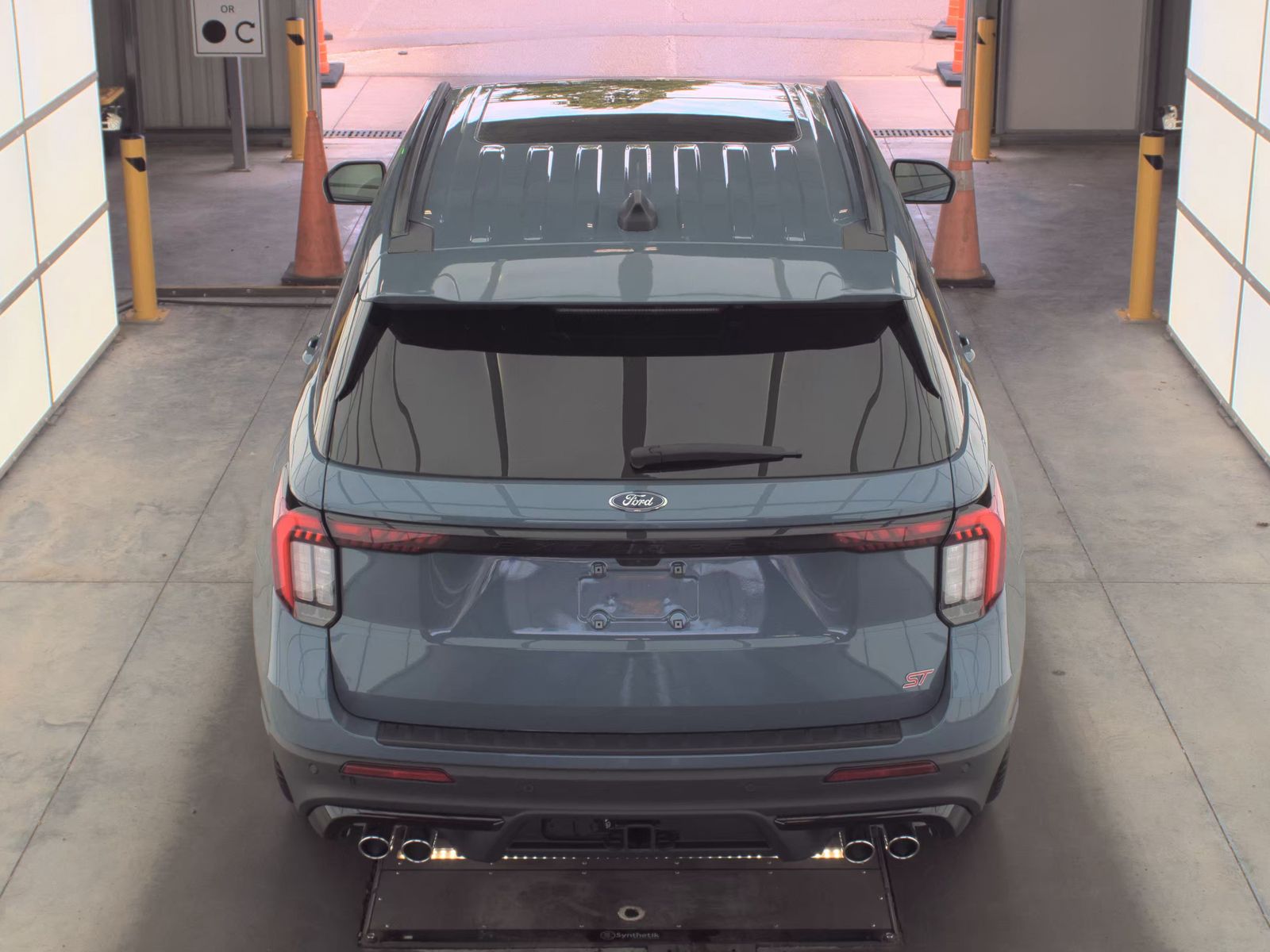 FORD EXPLORER - 7