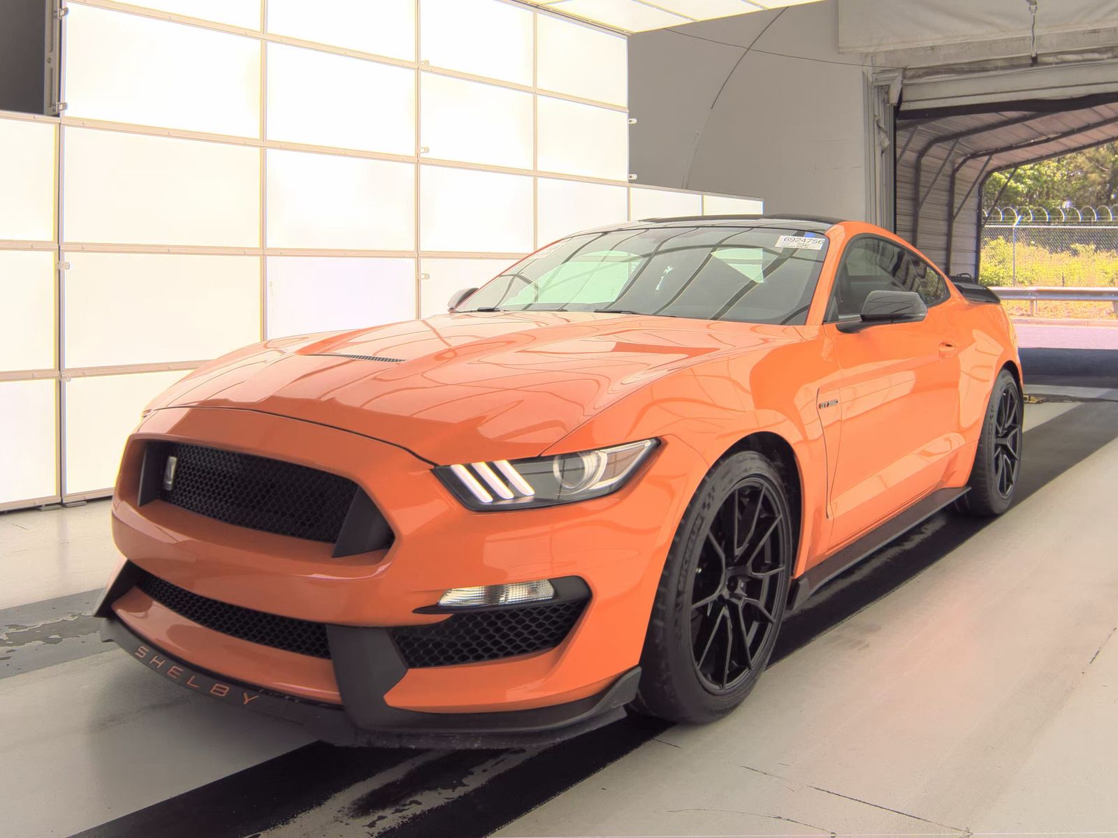 FORD MUSTANG - 1