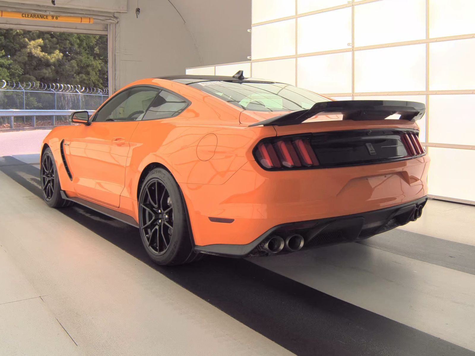 FORD MUSTANG - 9