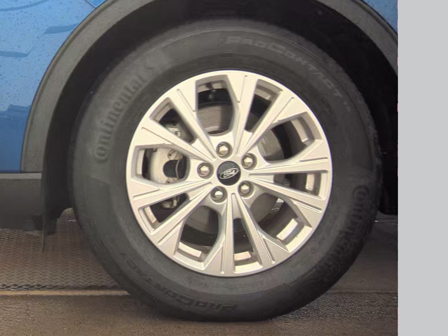 FORD ESCAPE - 10