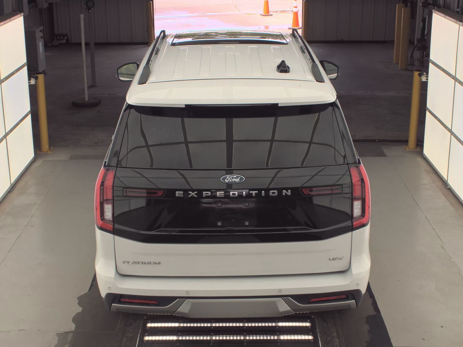 FORD EXPEDITION MAX - 7