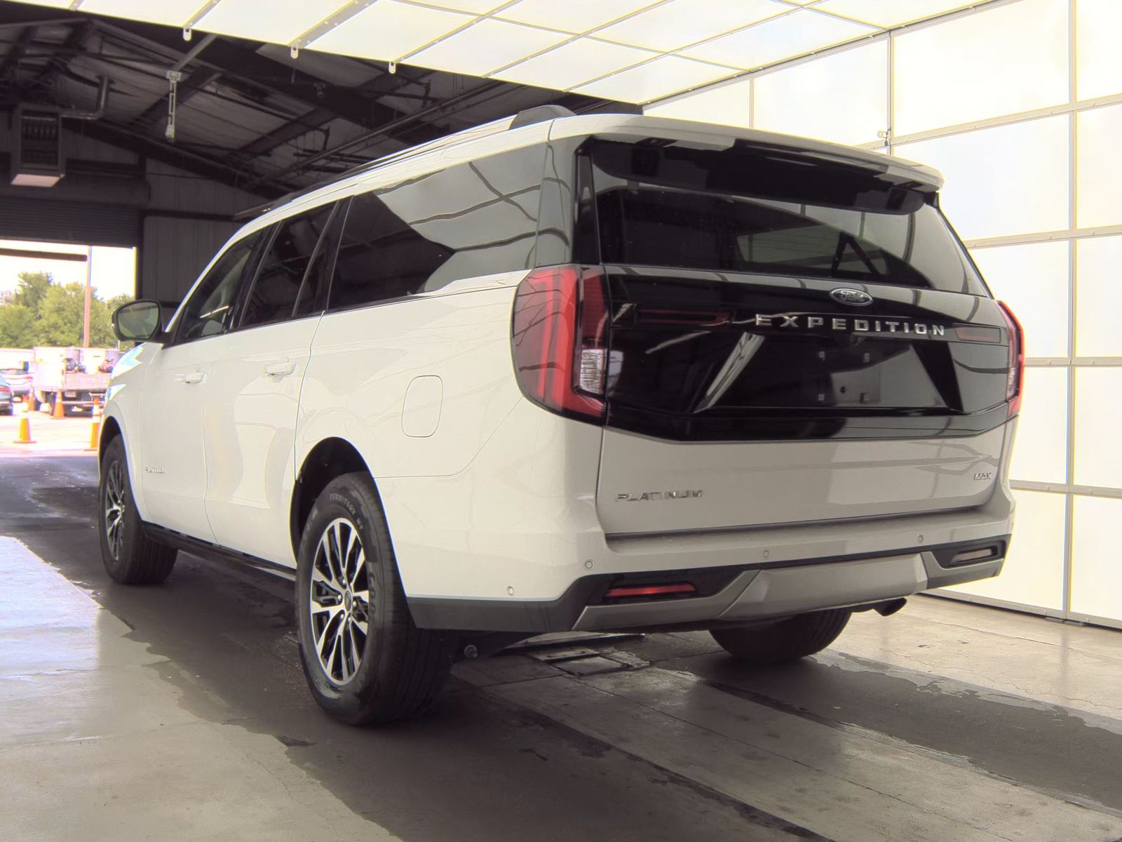 FORD EXPEDITION MAX - 9
