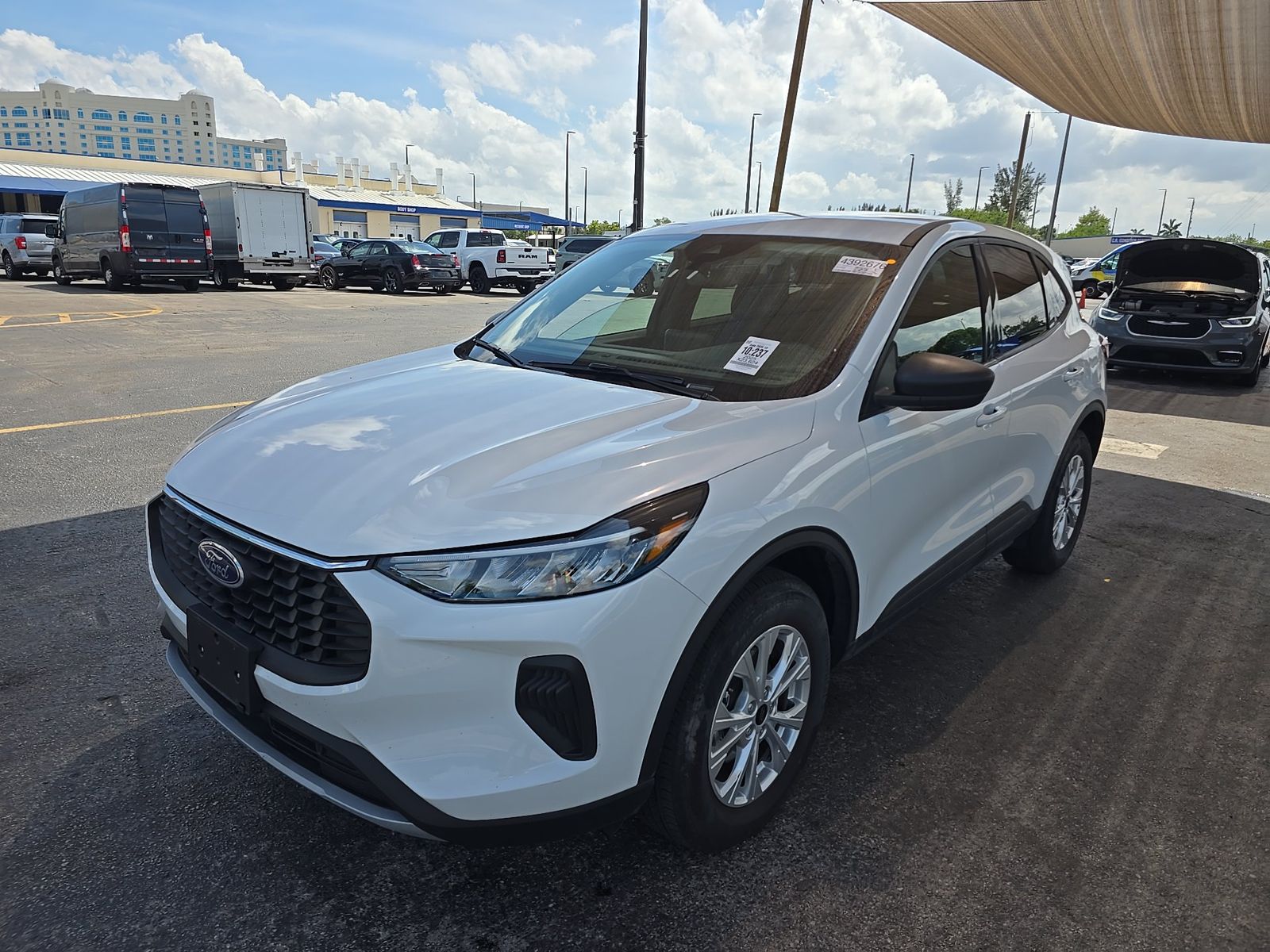 FORD ESCAPE - 1