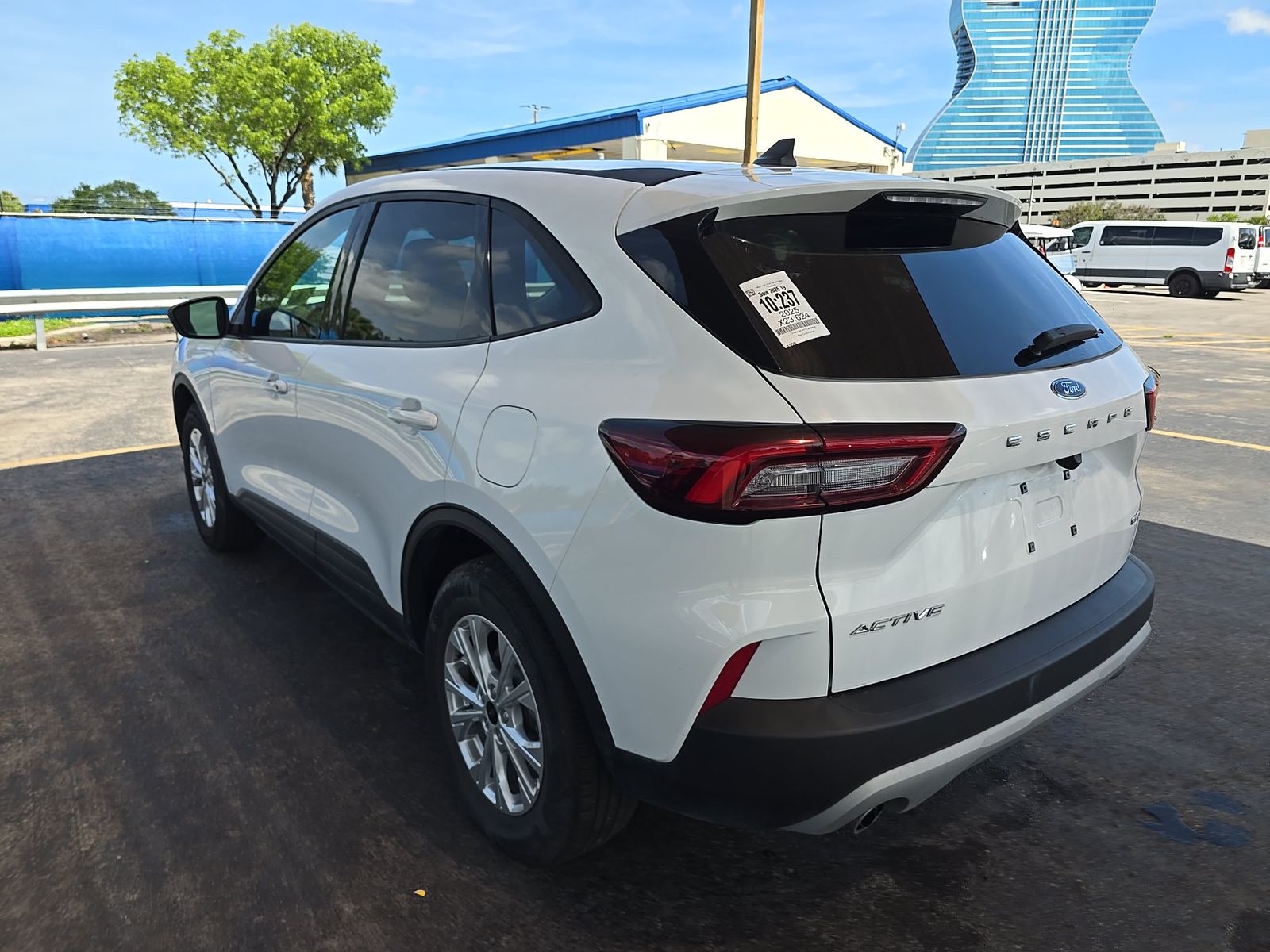 FORD ESCAPE - 7