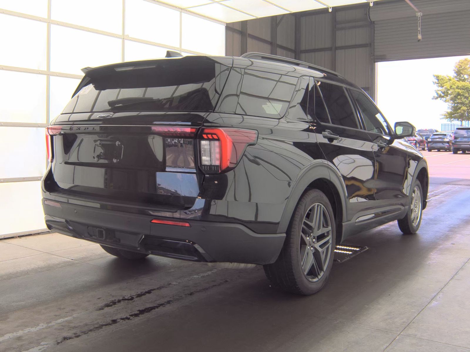 FORD EXPLORER - 6