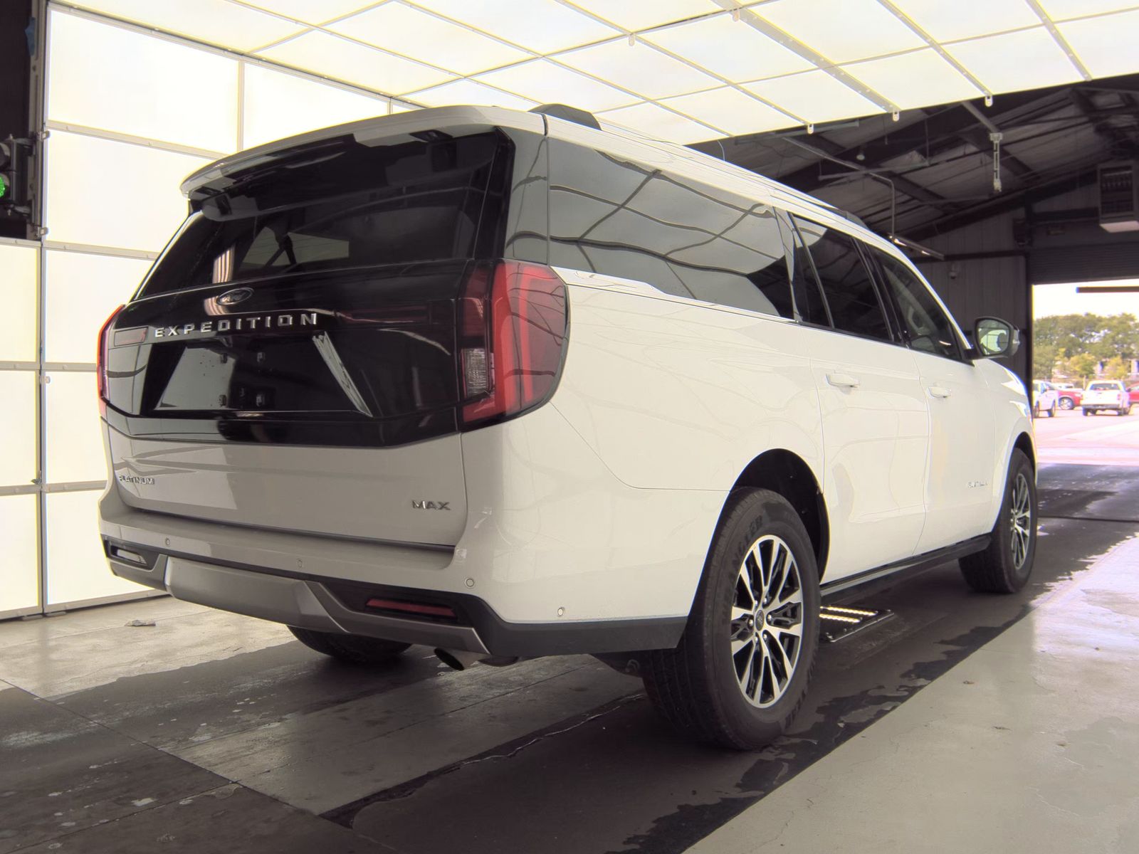 FORD EXPEDITION MAX - 6