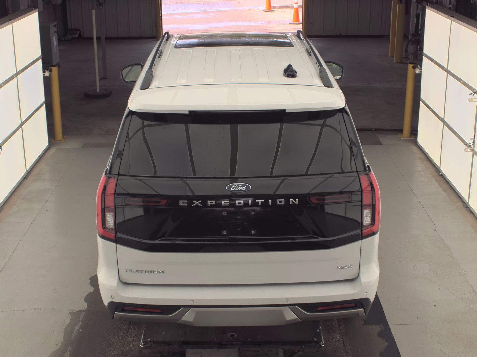 FORD EXPEDITION MAX - 7