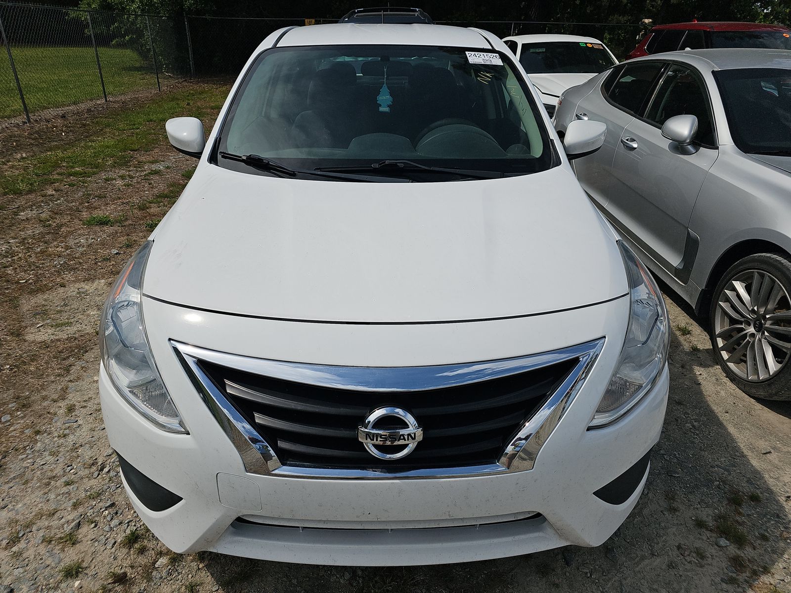 NISSAN VERSA - 3