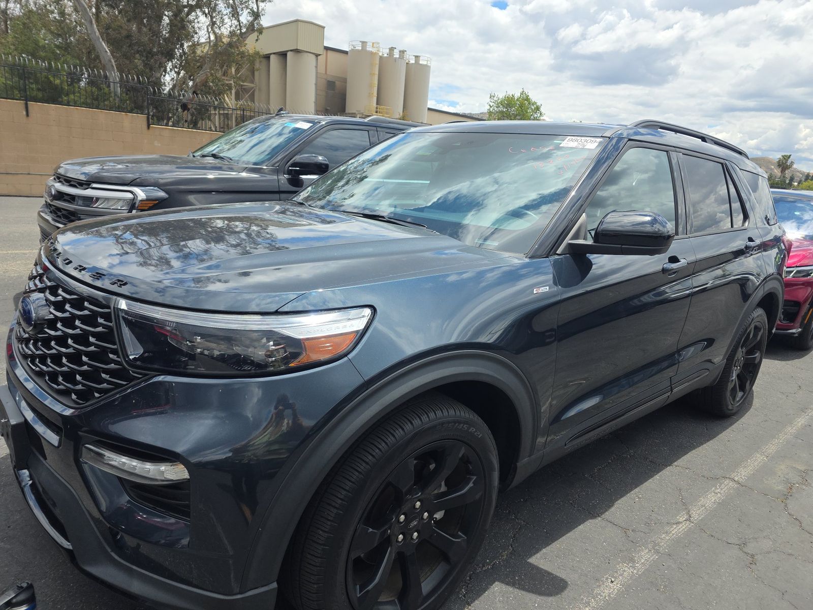 FORD EXPLORER - 1
