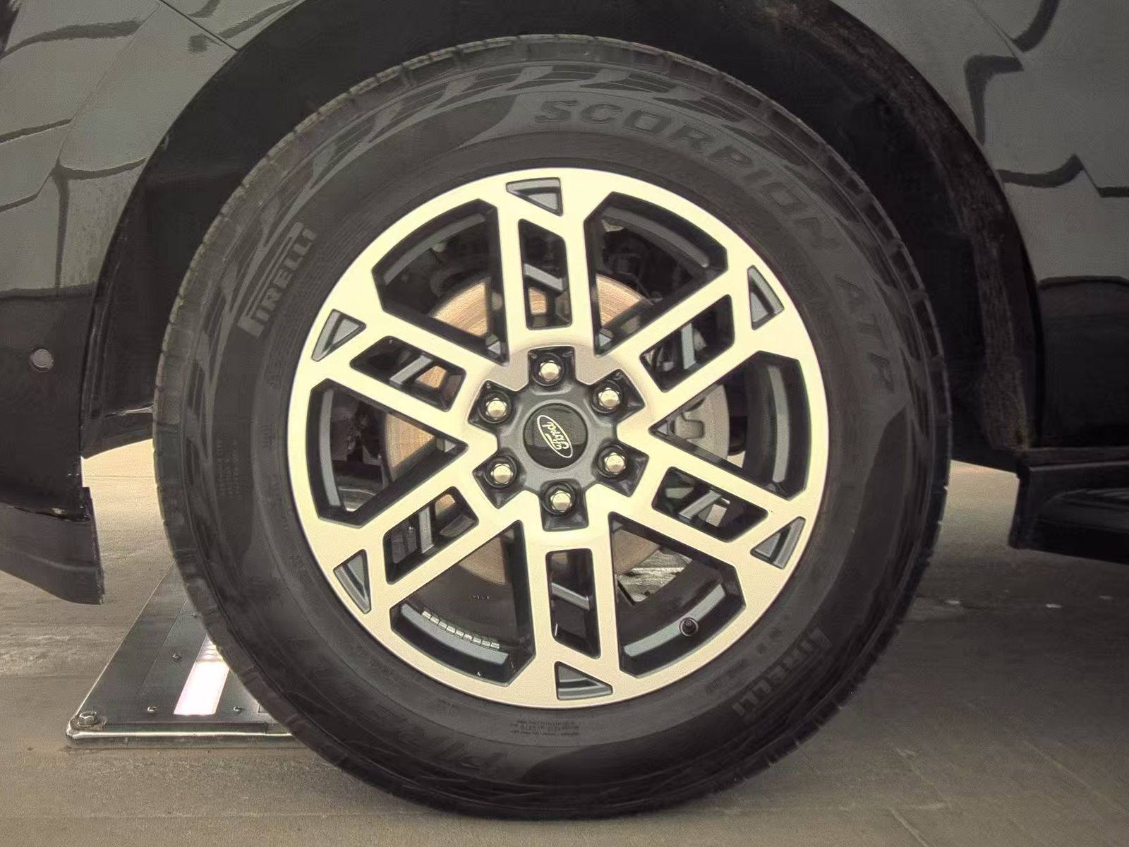 FORD EXPEDITION - 10