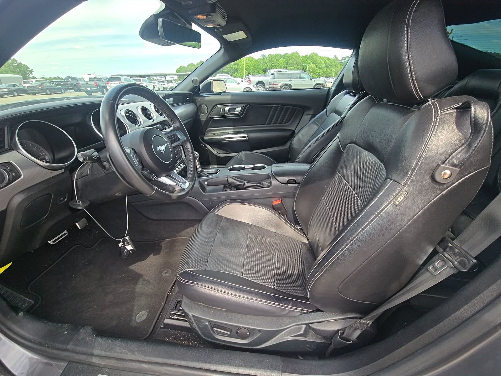 FORD MUSTANG - 8