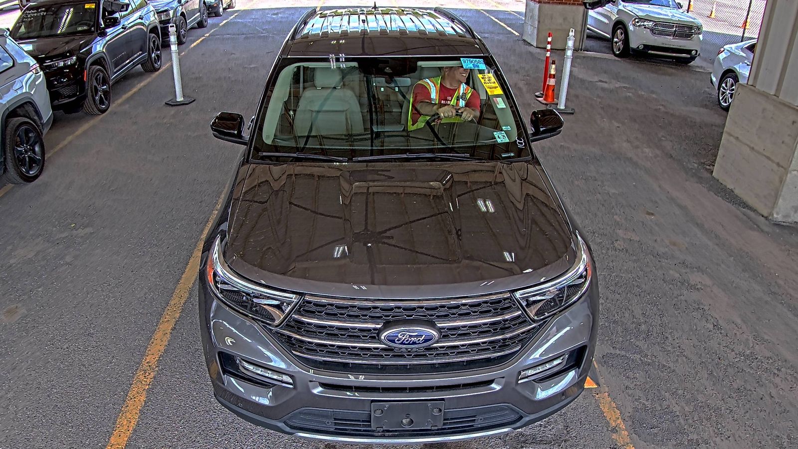 FORD EXPLORER - 3
