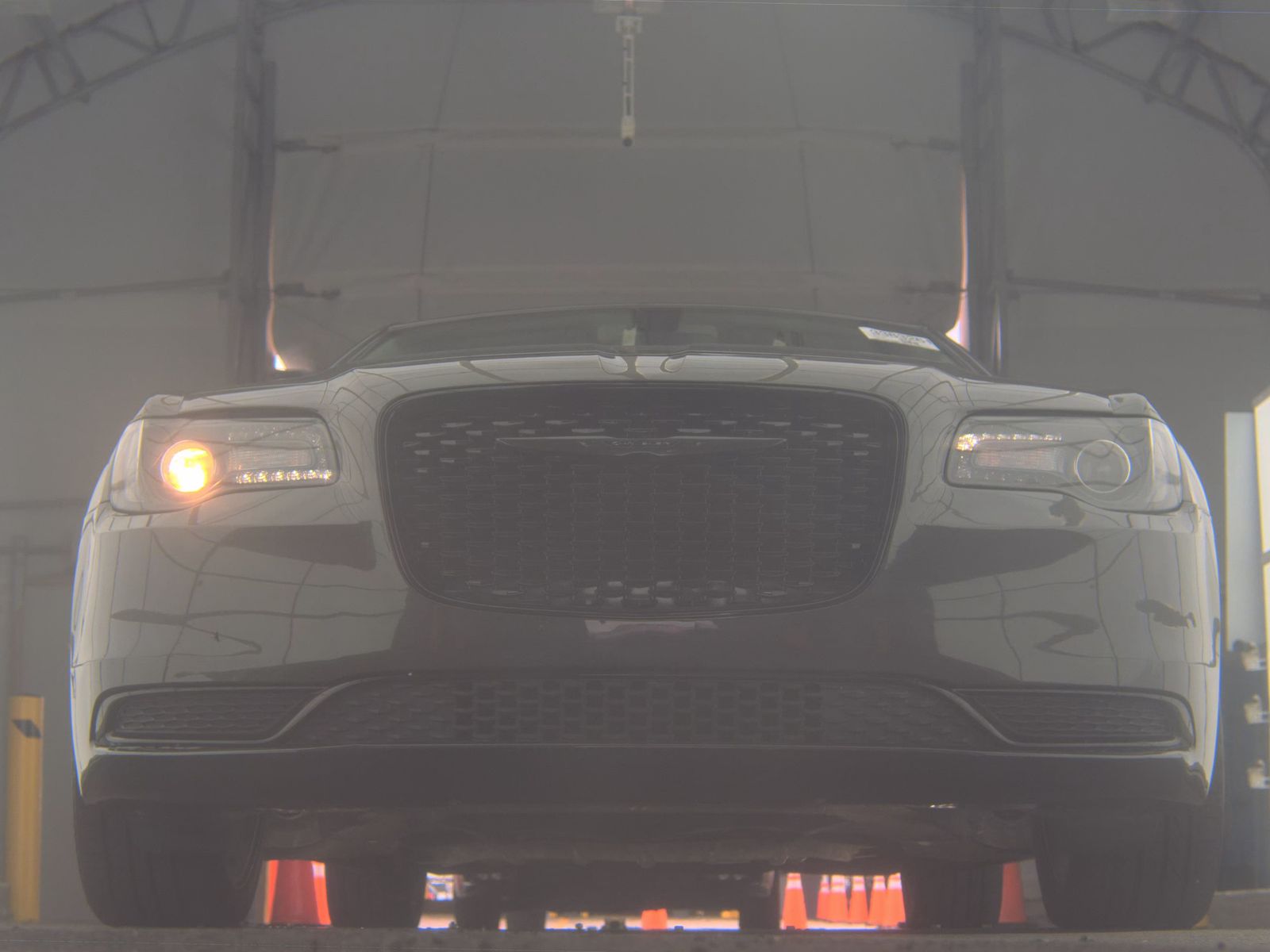 CHRYSLER 300 - 4