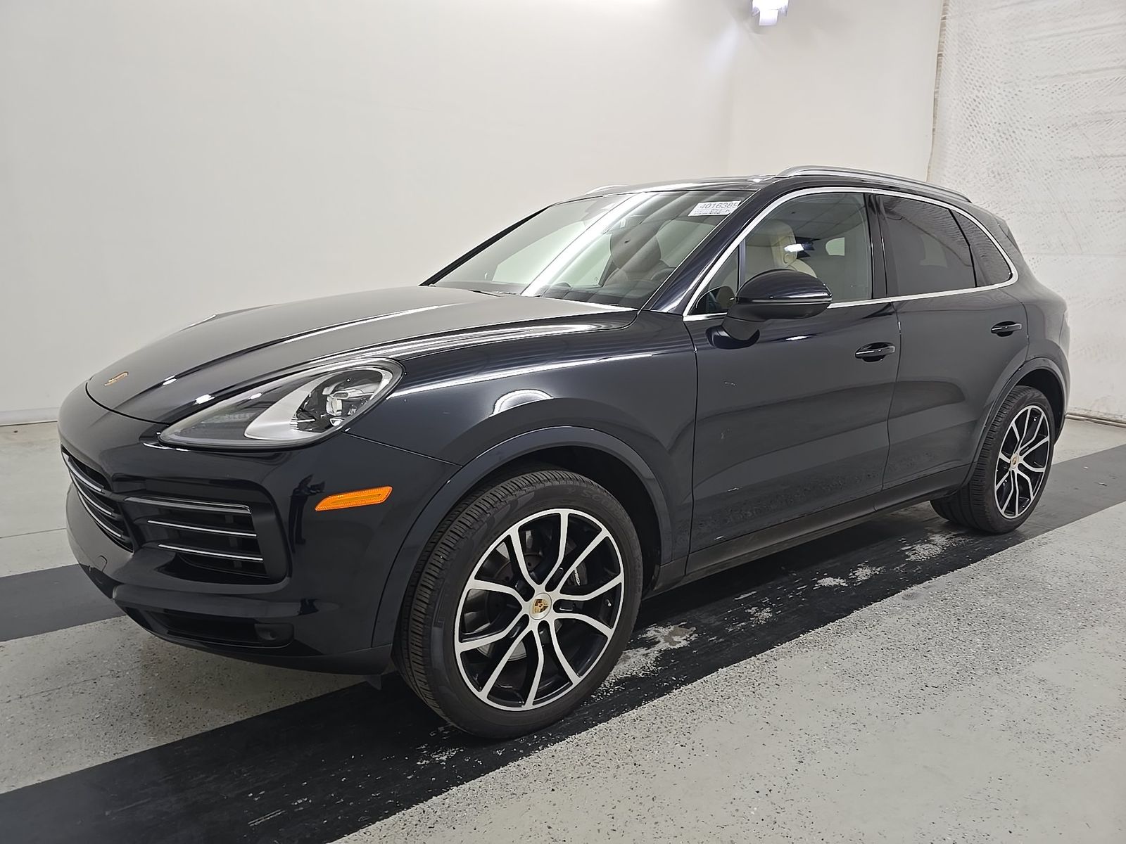 PORSCHE CAYENNE - 1