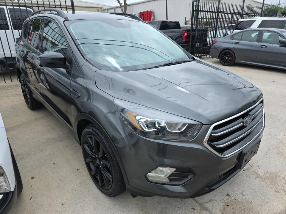 FORD ESCAPE - 4