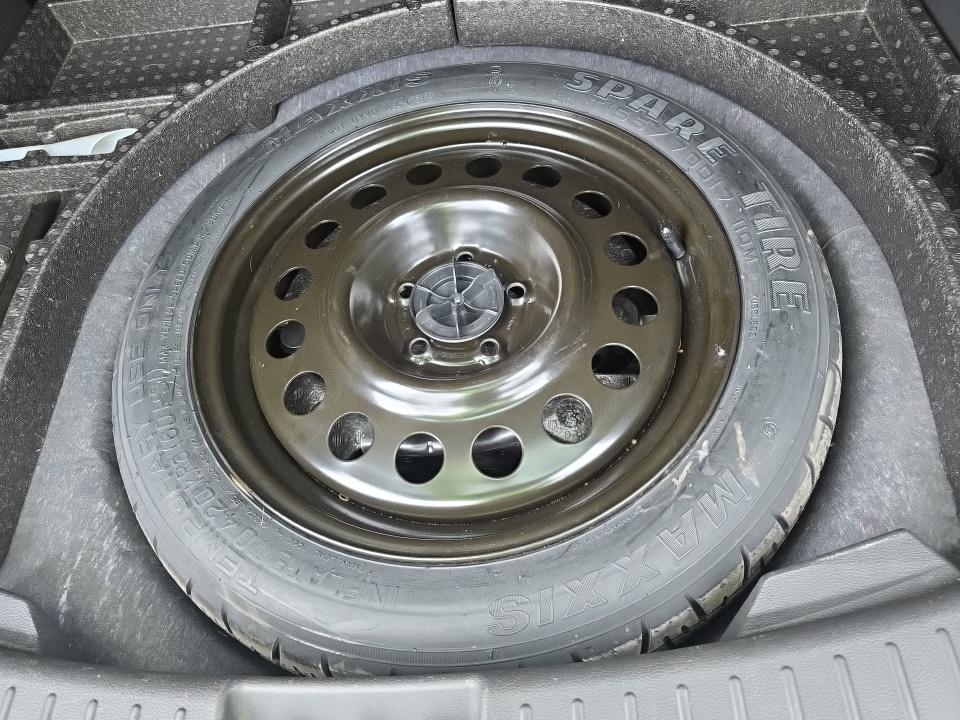 FORD ESCAPE - 8