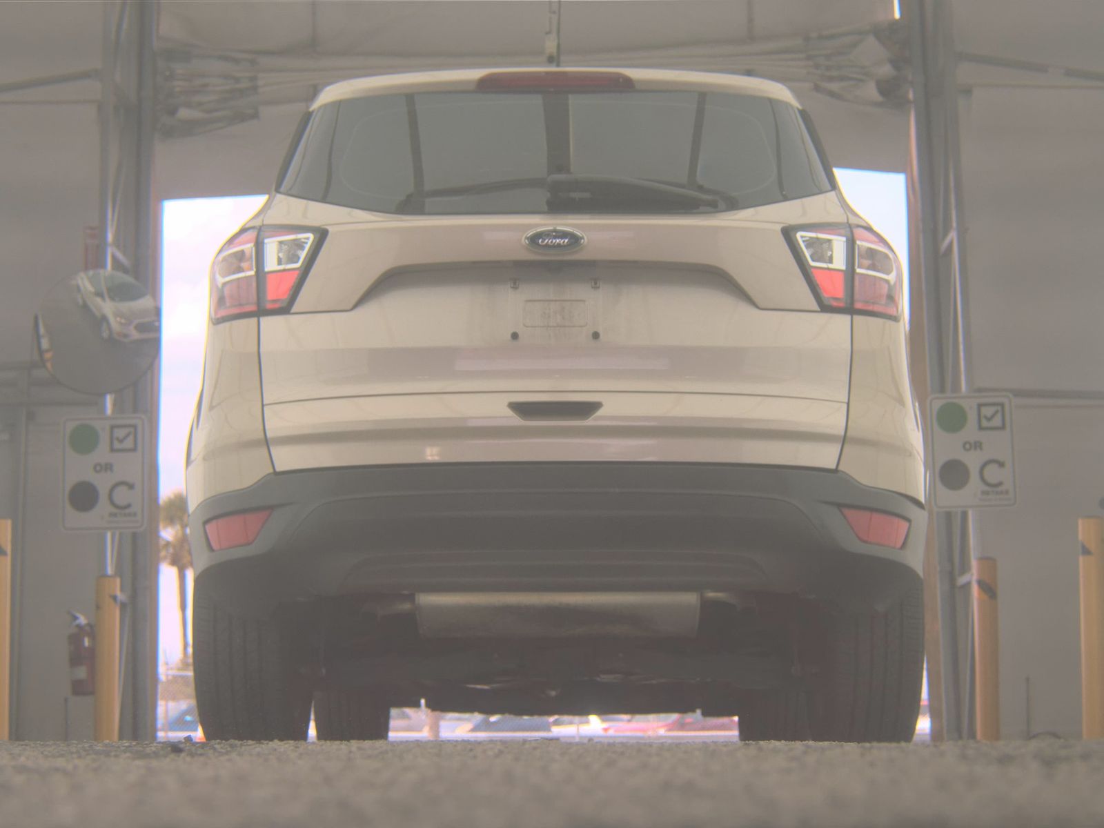 FORD ESCAPE - 8