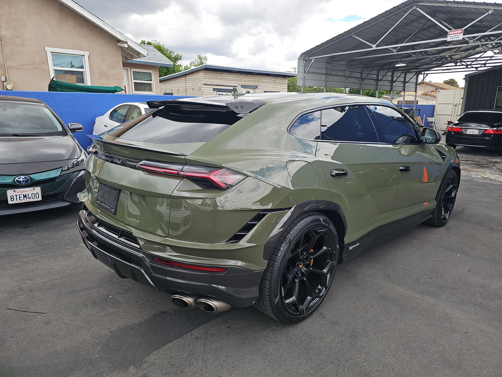 2023 Lamborghini Urus Performante AWD