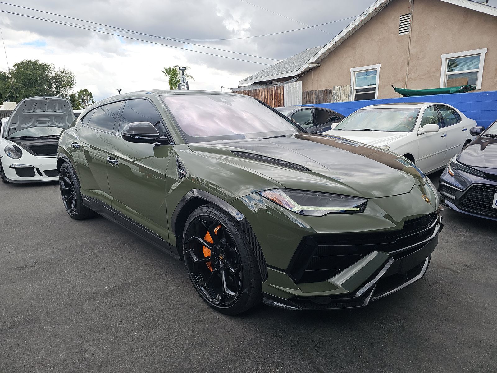 2023 Lamborghini Urus Performante AWD