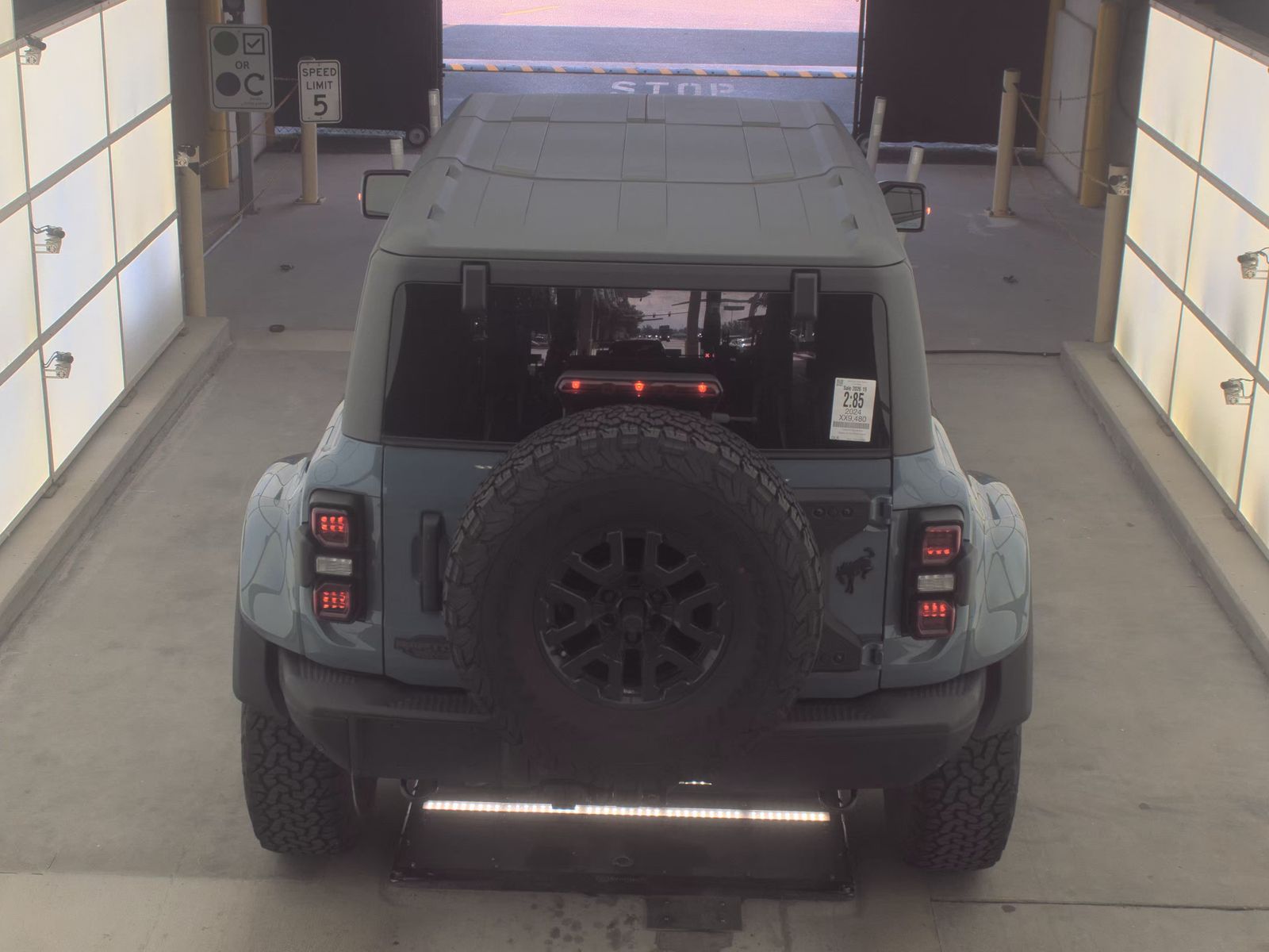 FORD BRONCO - 7